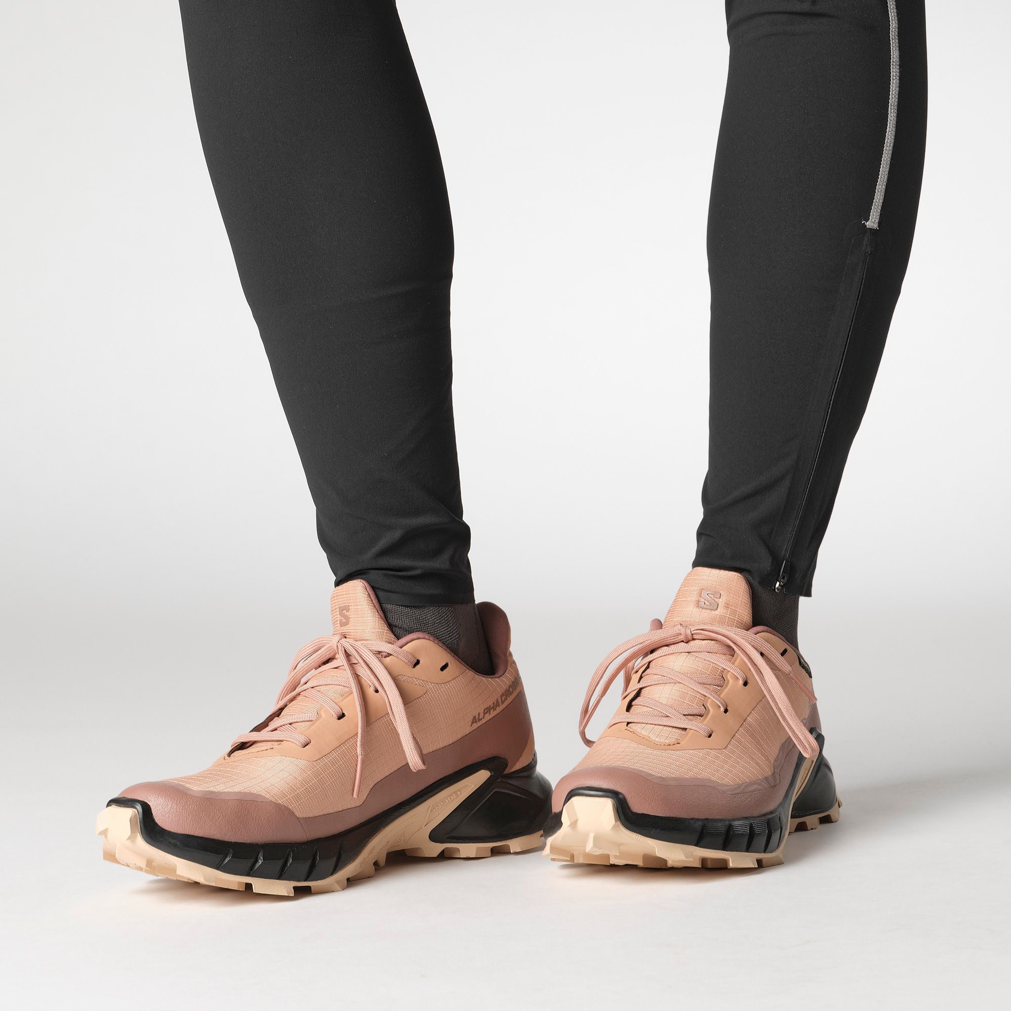 Salomon Women's ALPHACROSS 5 Running Shoes