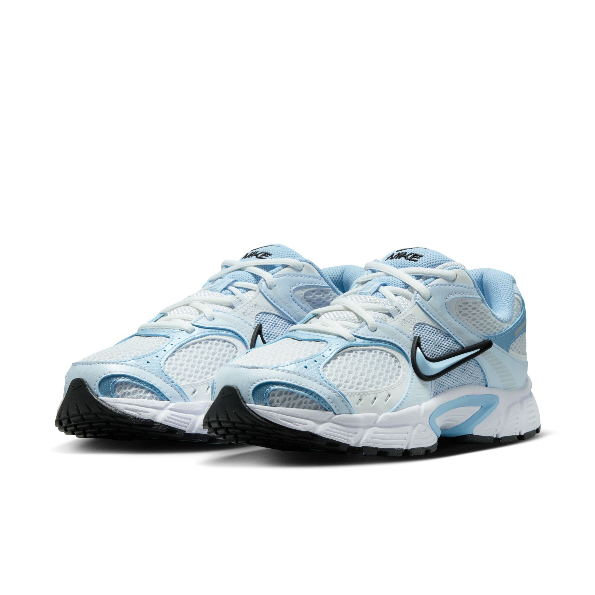 Nike Women's V5 RNR Shoes