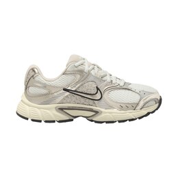 Nike Women's V5 RNR Shoes