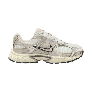 Nike Women's V5 RNR Shoes