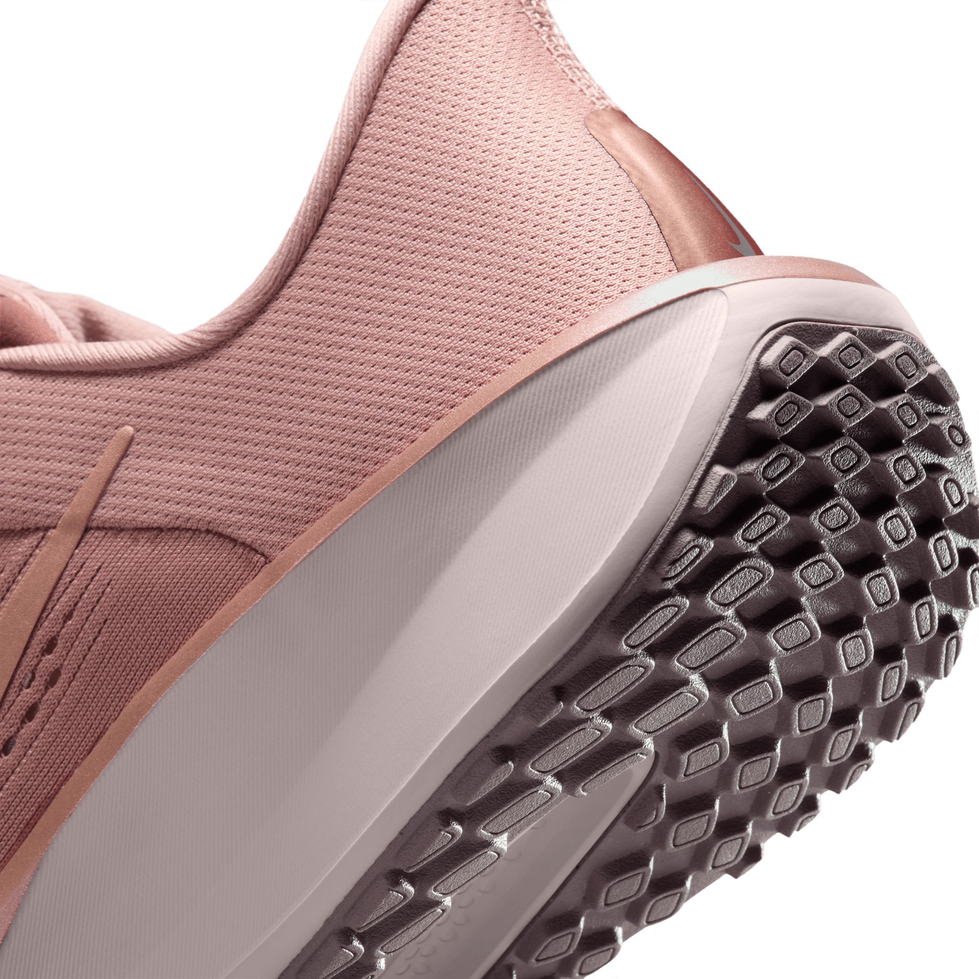 Nike Women's Quest 6 Running Shoes