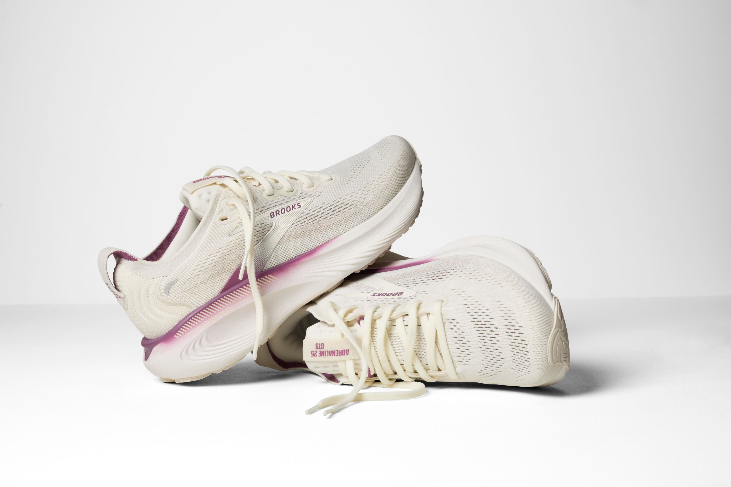 Brooks Women's Adrenaline Gts 25 Cushioned Running Shoes