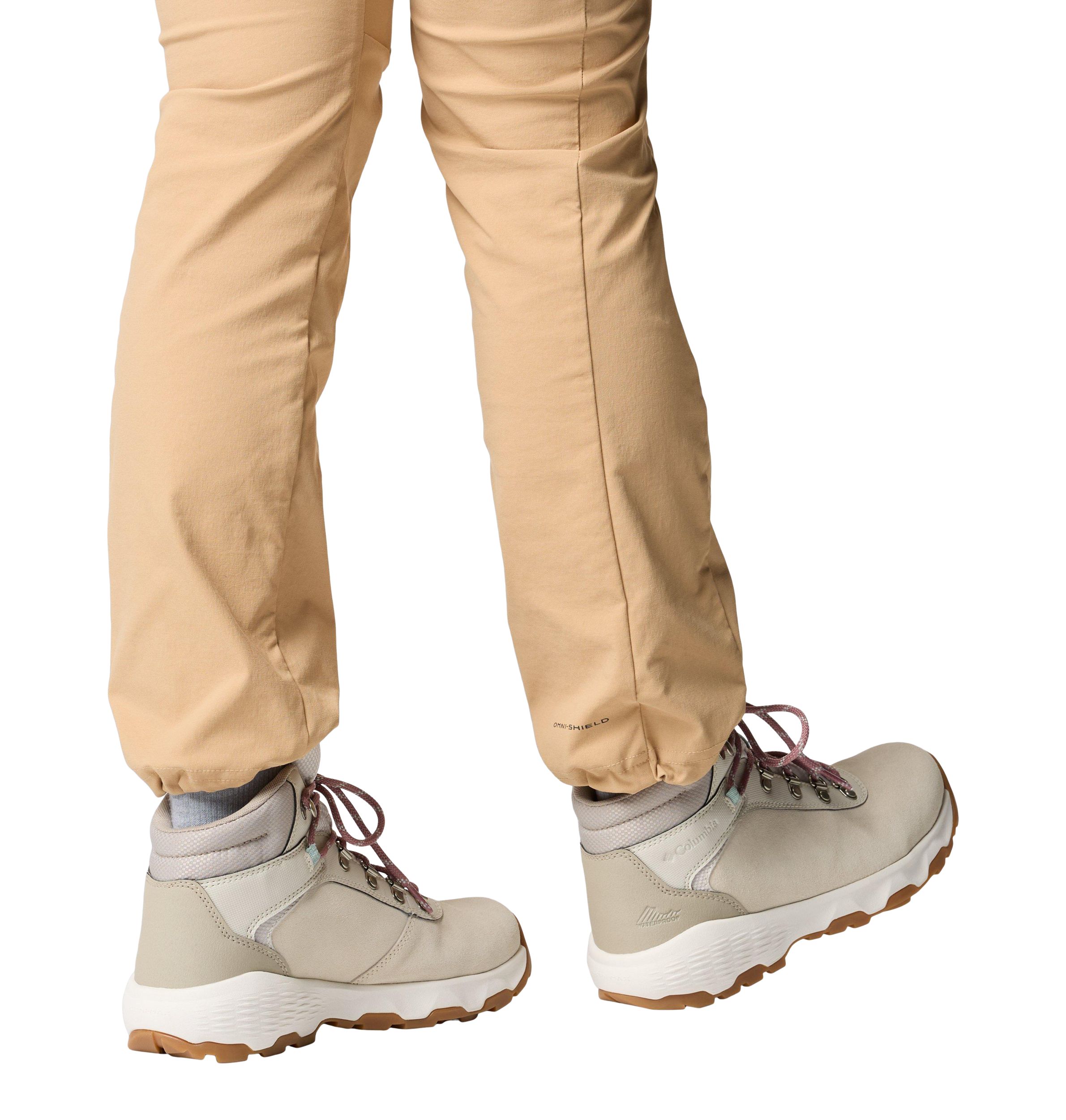 Columbia Women's Newton Wander Trail Shoes