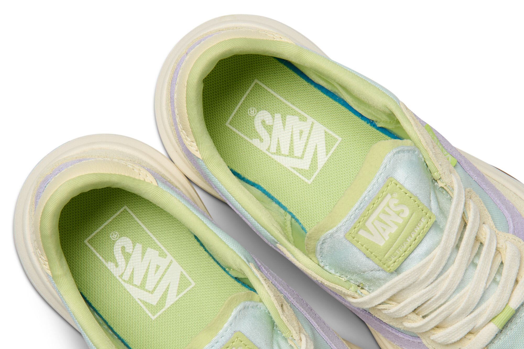 Vans Women's MTE UltraRange 2.0 SE Sneakers