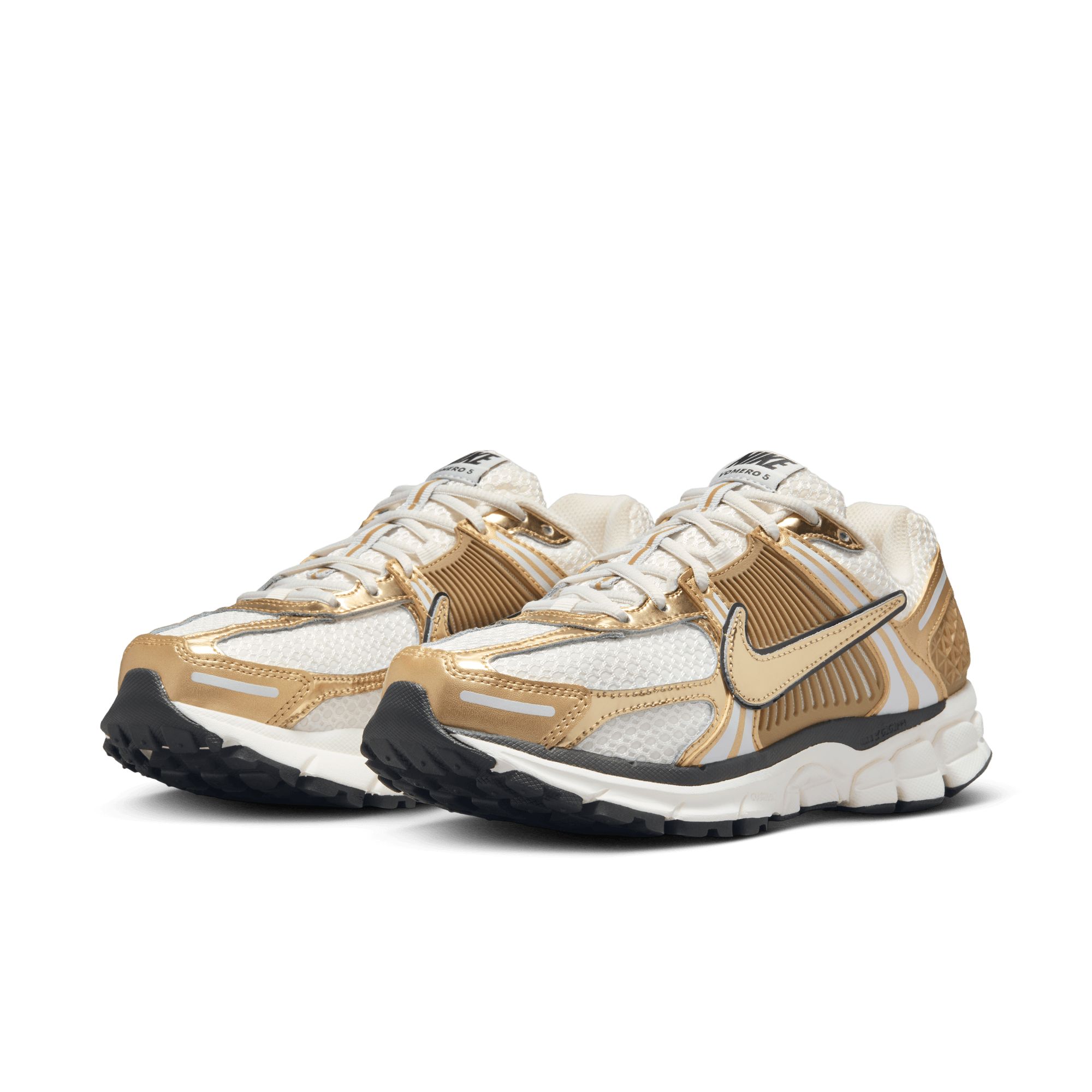 Nike Women's Zoom Vomero 5 Shoes