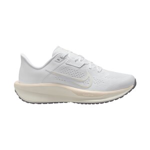 Nike Women's Quest 6 Running Shoes
