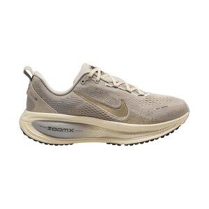 Nike Women's Vomero 18 Running Shoes