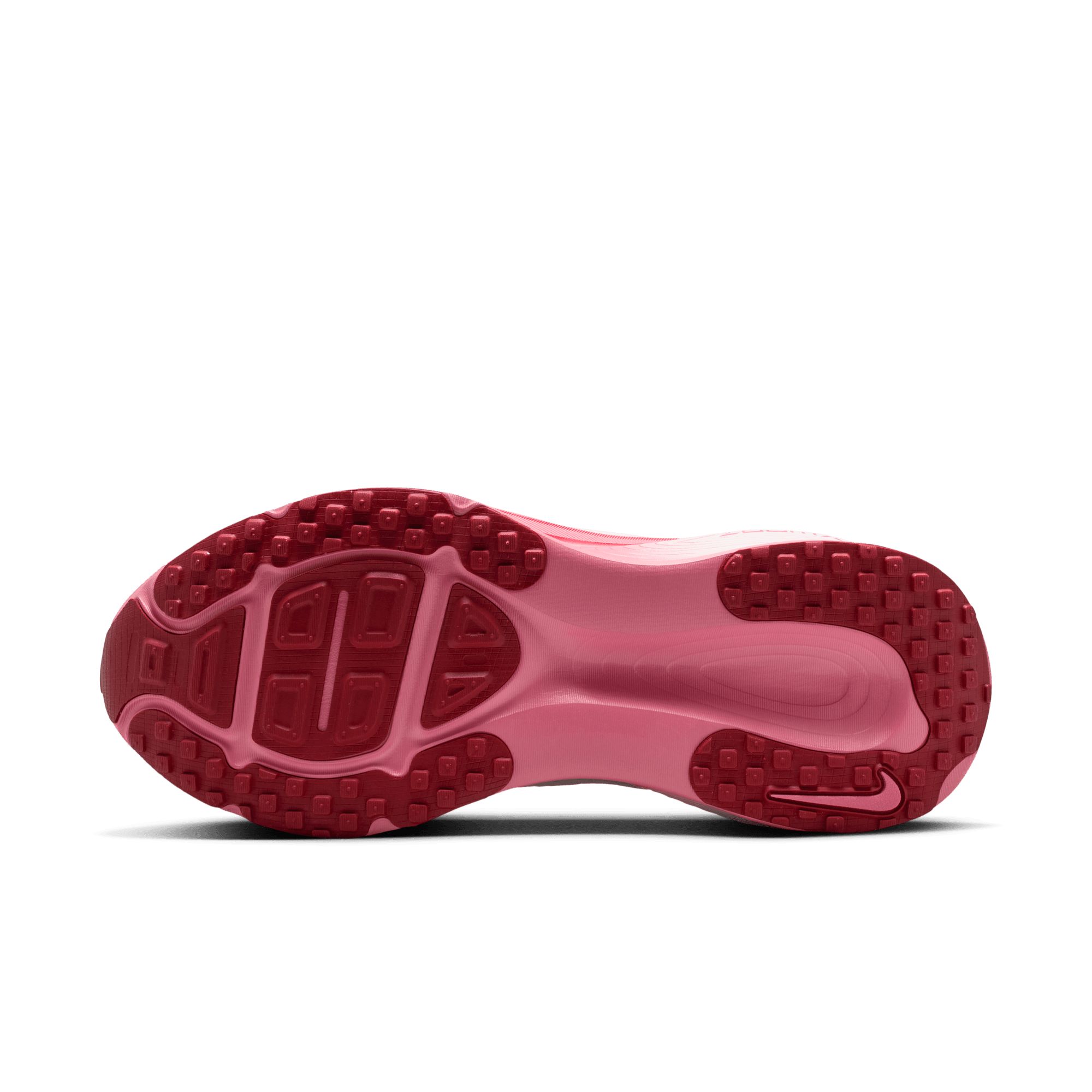 Nike Women's Vomero 18 Running Shoes