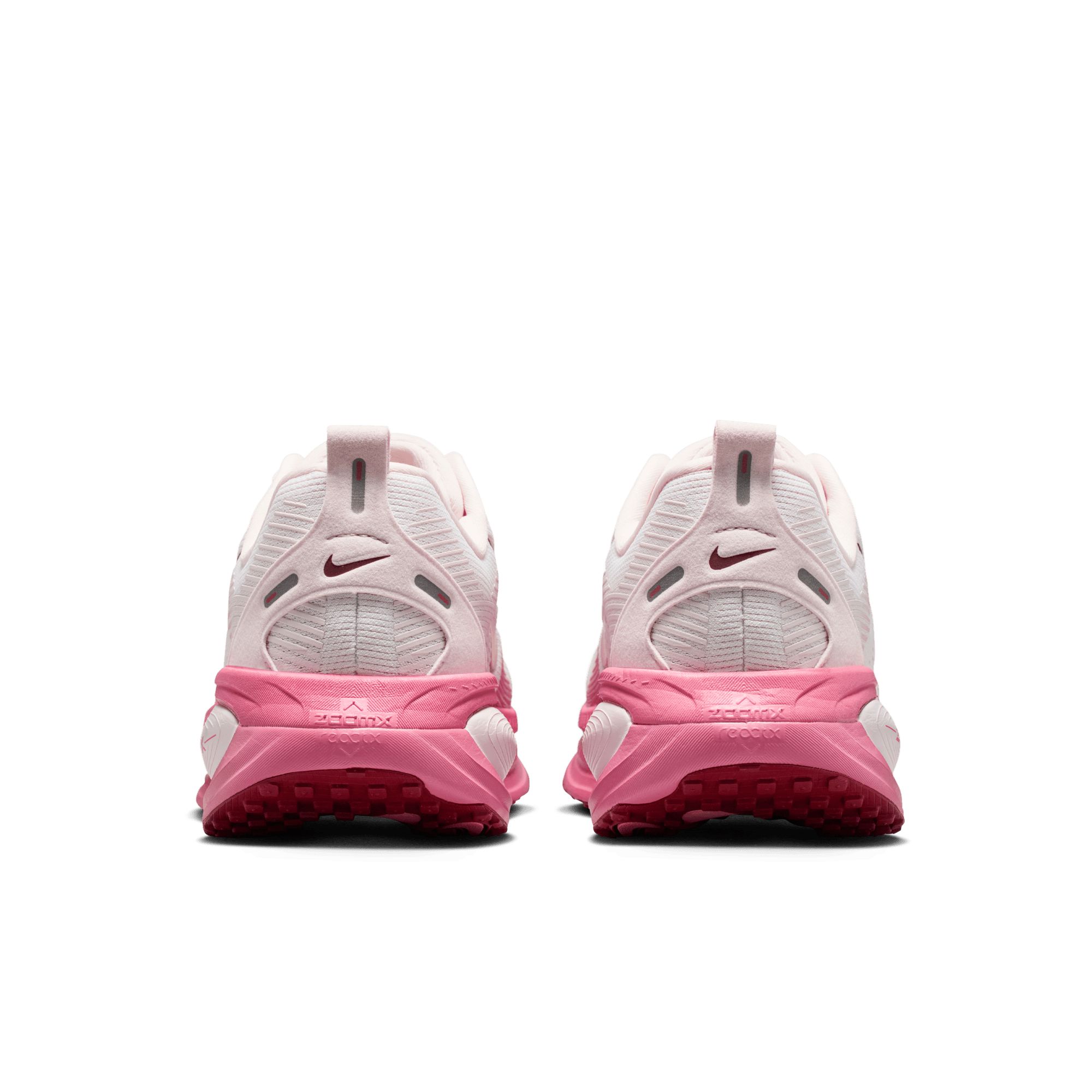 Nike Women's Vomero 18 Running Shoes