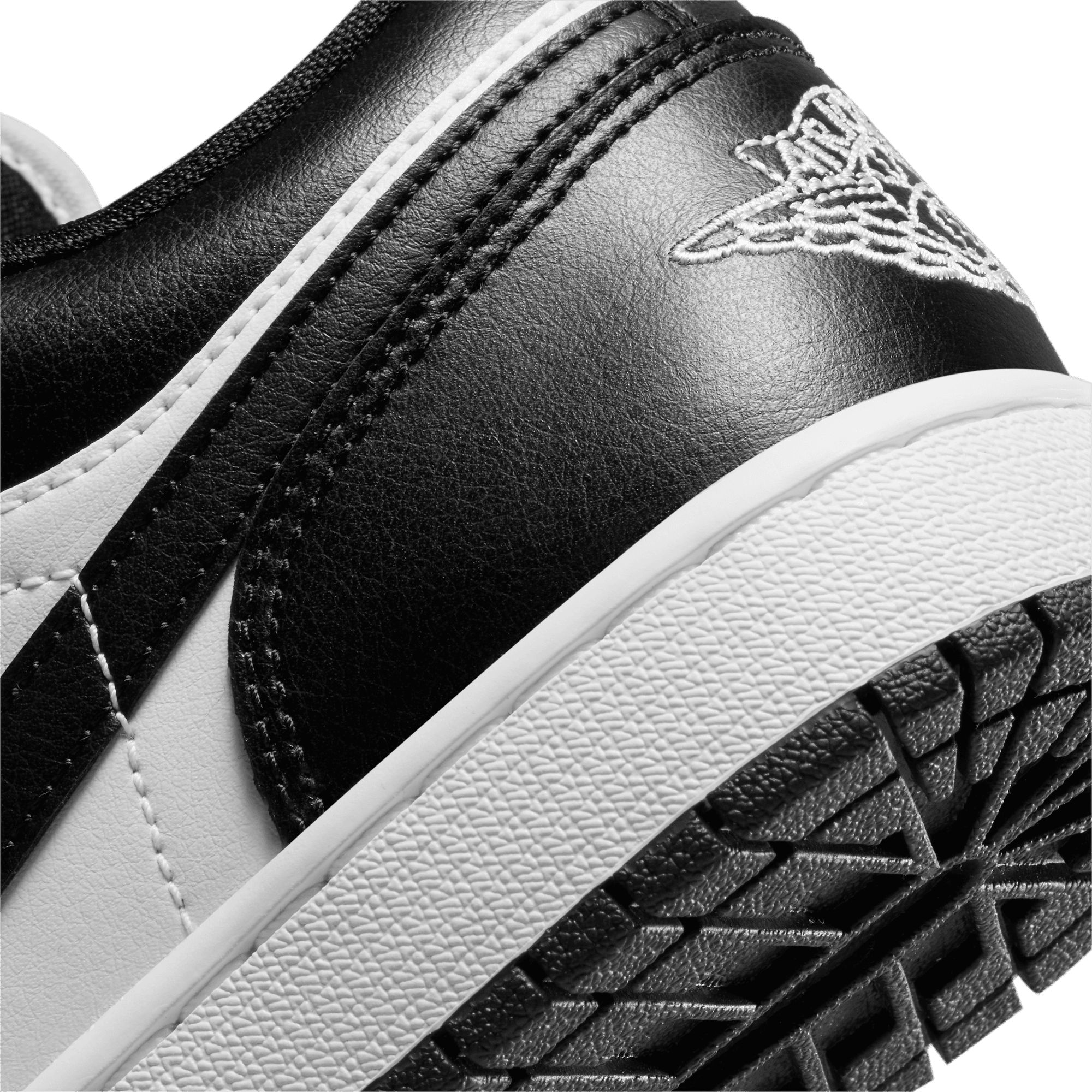 Nike Women's Air Jordan 1 Low Basketball Shoes