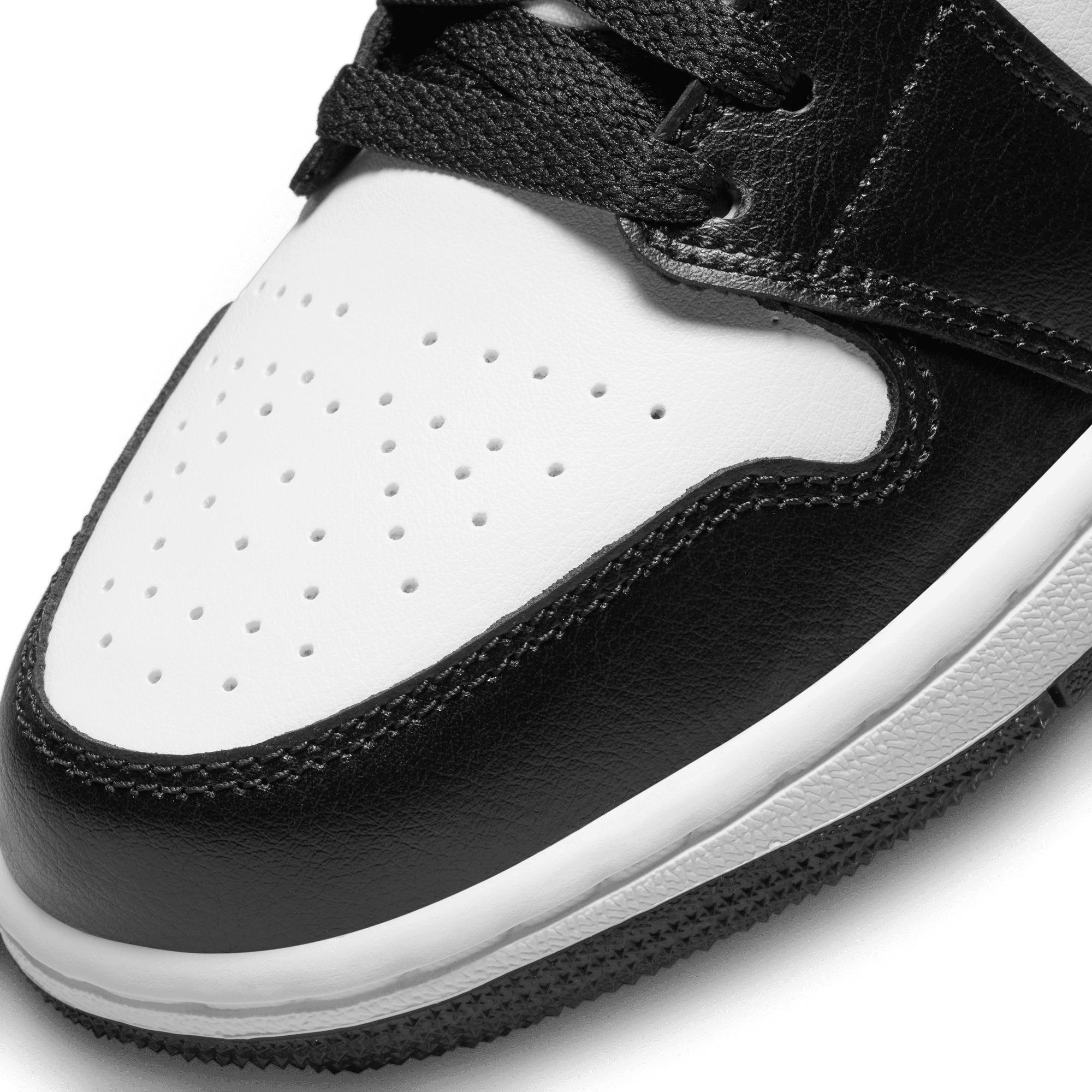 Nike Women's Air Jordan 1 Low Basketball Shoes