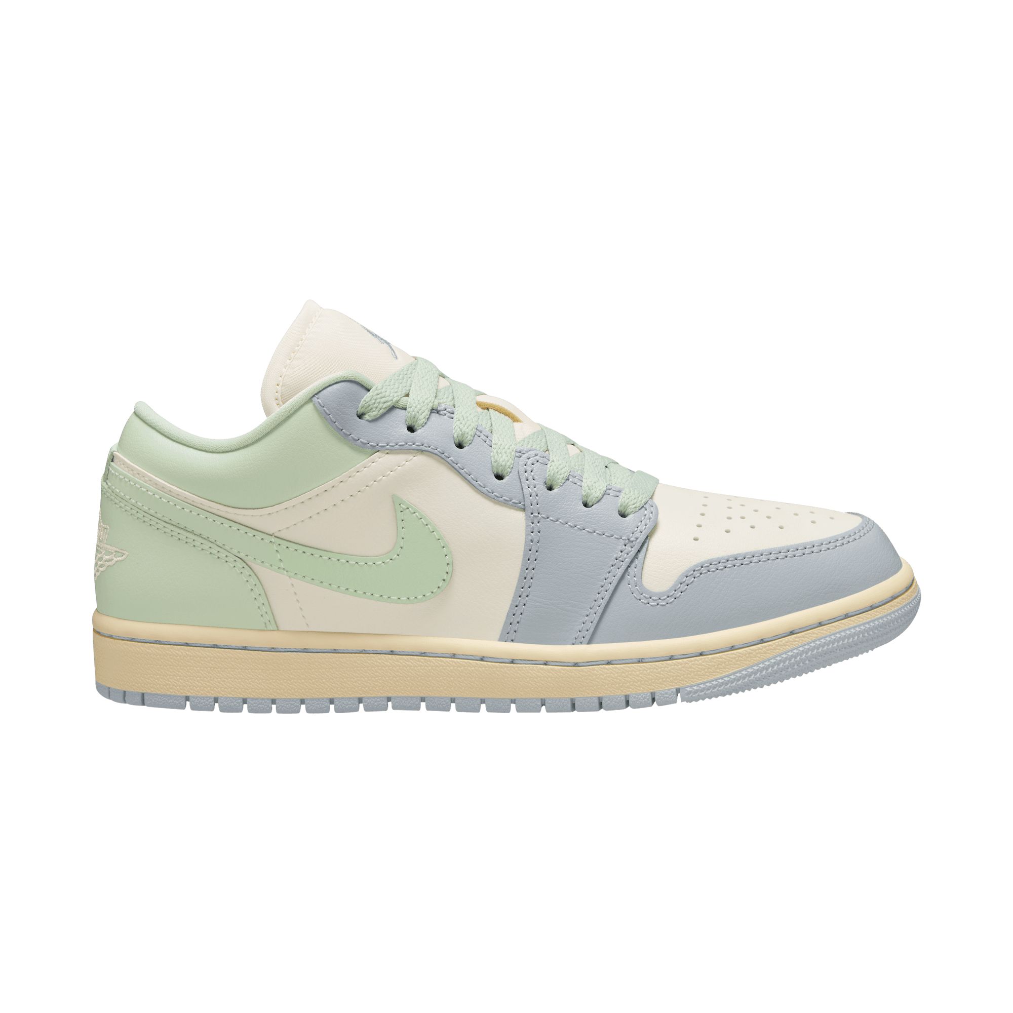 Nike Women's Air Jordan 1 Low Basketball Shoes
