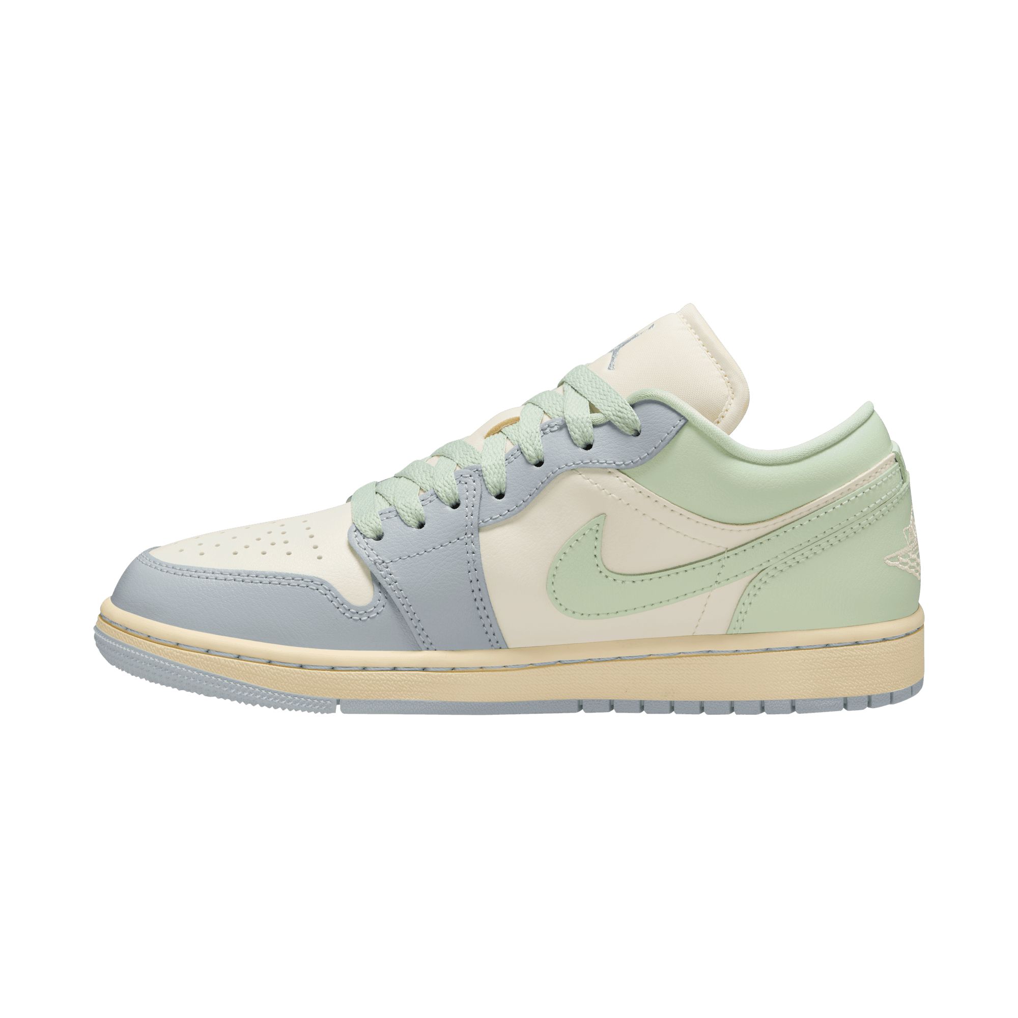 Nike Women's Air Jordan 1 Low Basketball Shoes