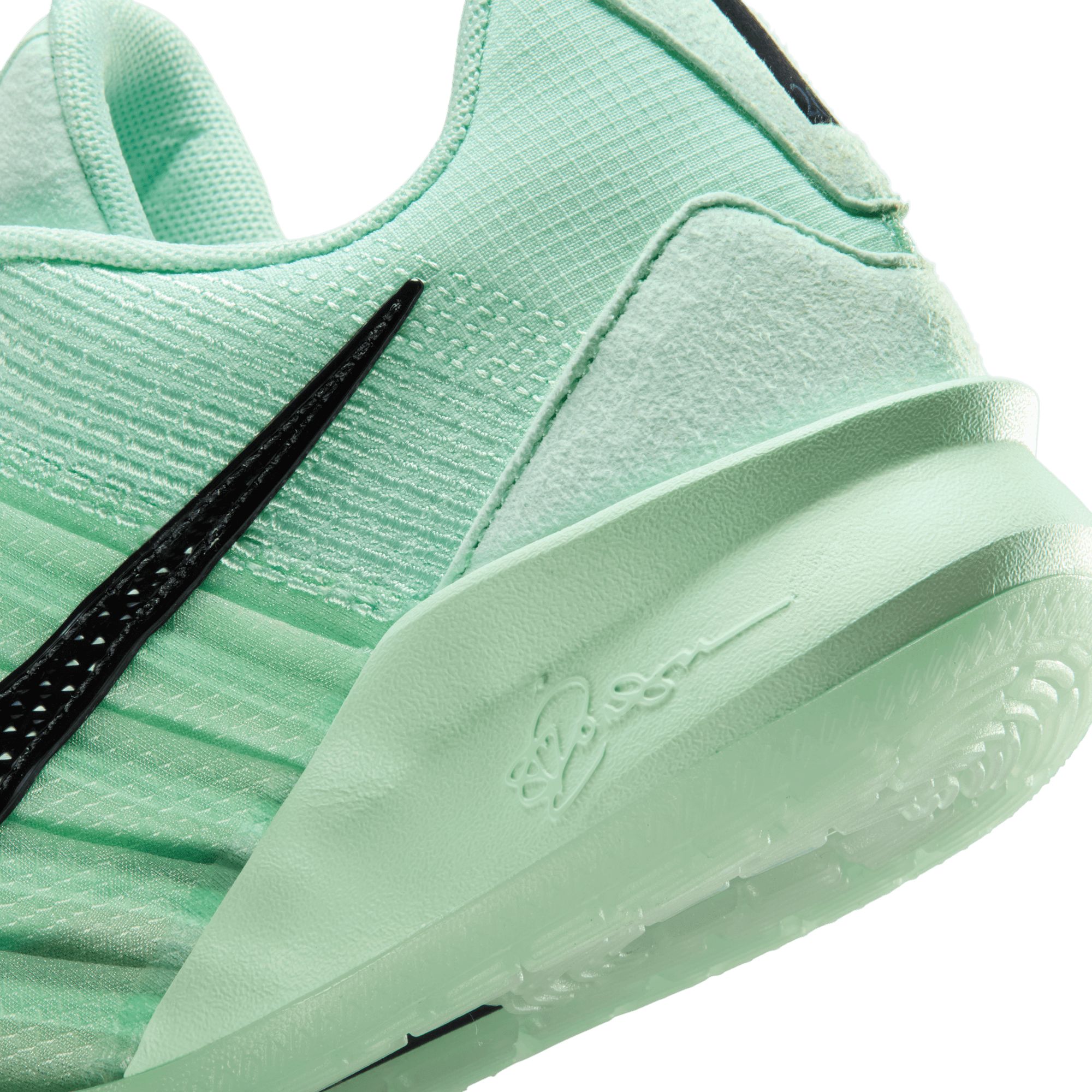 Nike Women's Sabrina 3 Luxe Responsive Basketball Shoes with Air Zoom