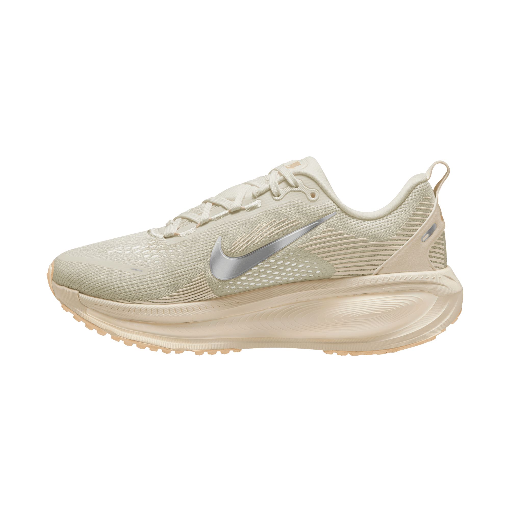 Nike Women's Vomero 18 Running Shoes