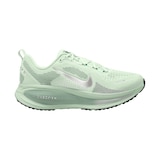 Nike Women's Vomero 18 Running Shoes Side_Right