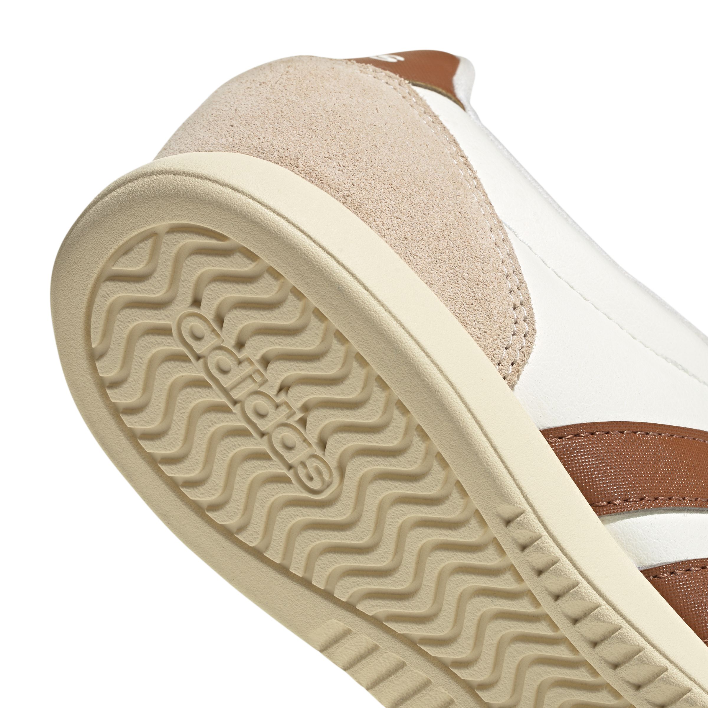 adidas Women's Barreda Lo Synthetic Upper Casual Shoes