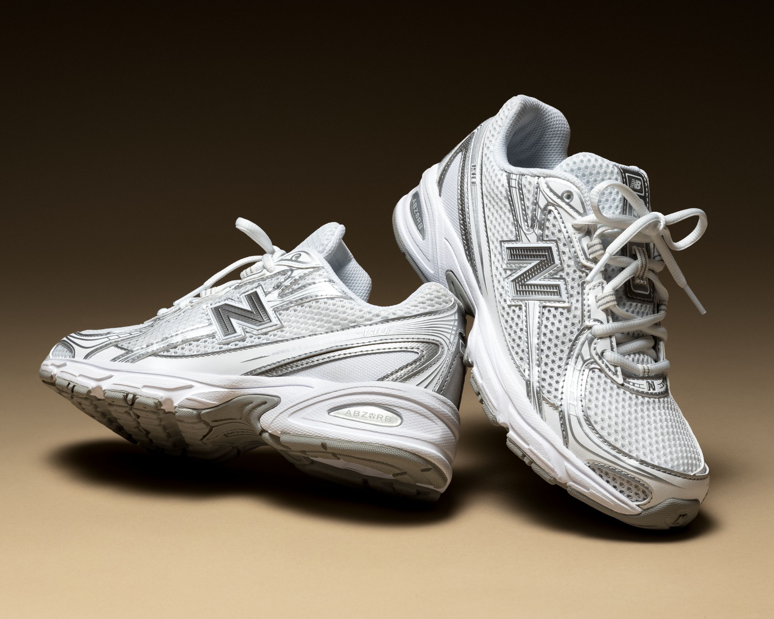 New Balance Women's 740 Running Shoes