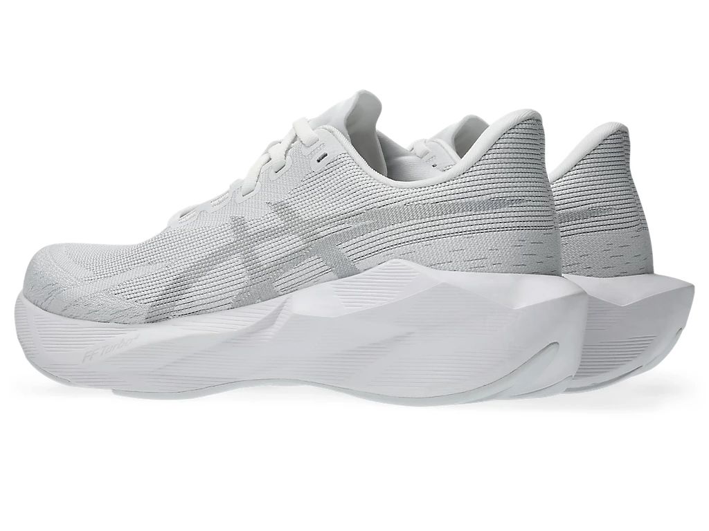 ASICS Women's NOVABLAST 6 Running Shoes