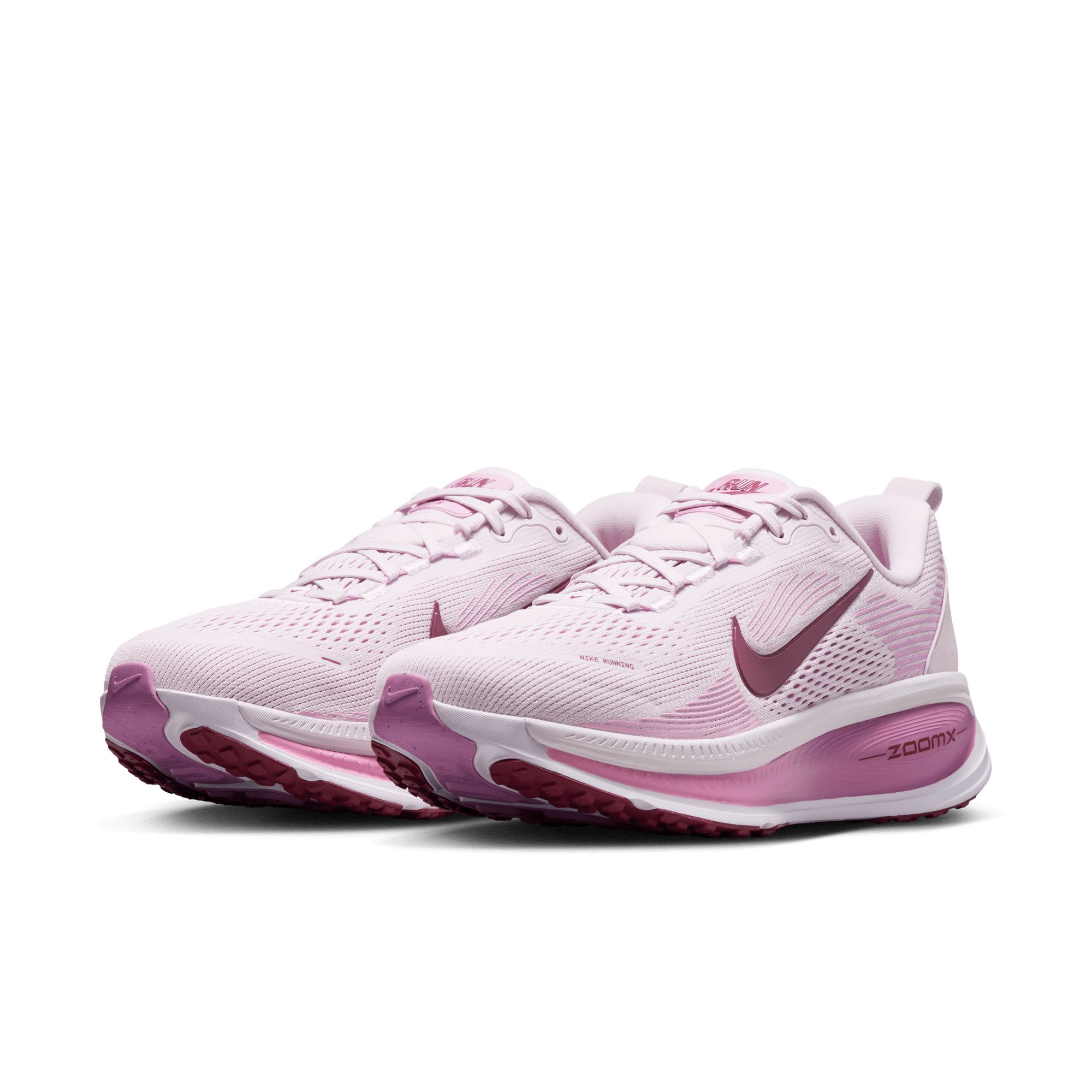 Nike Women's Vomero 18 Running Shoes