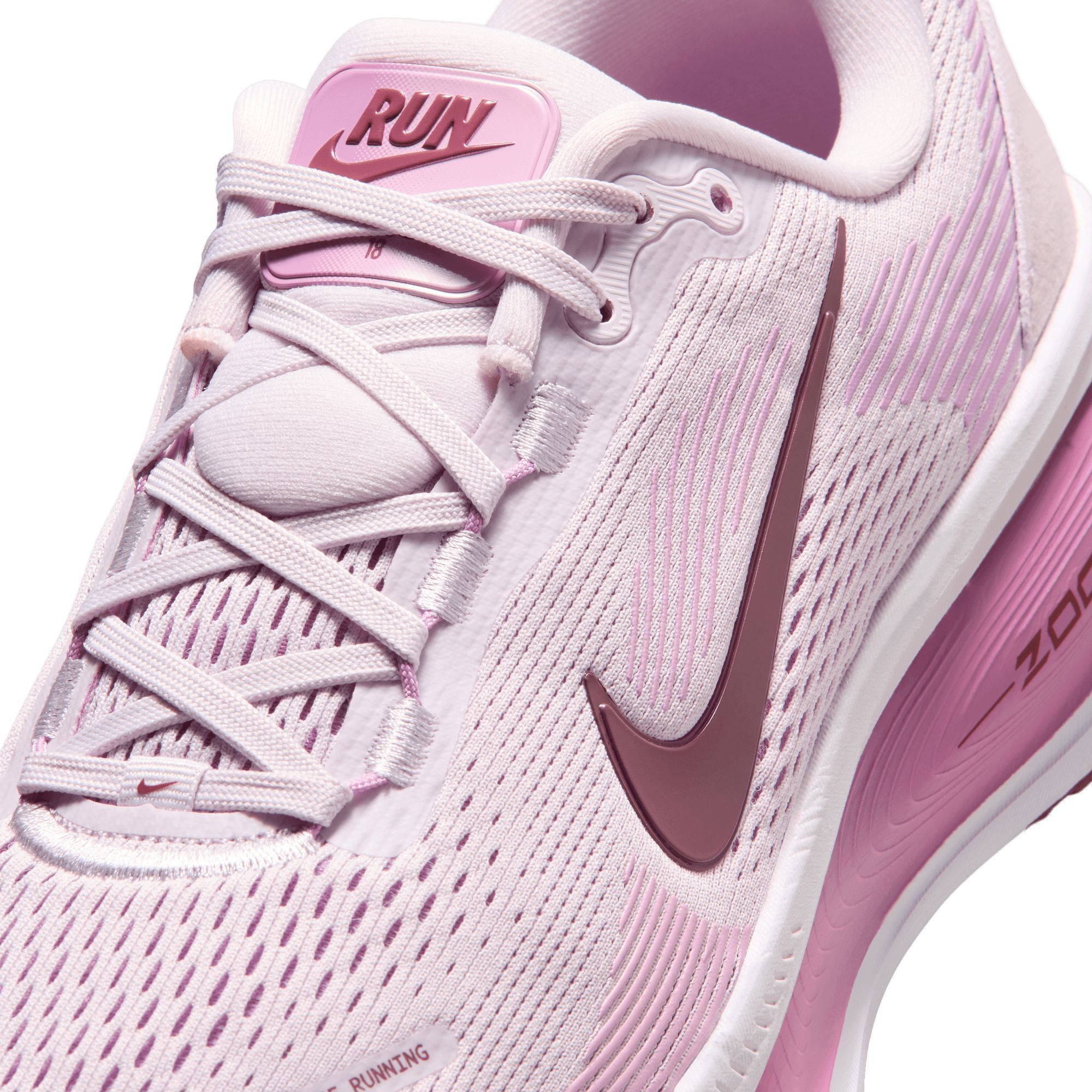 Nike Women's Vomero 18 Running Shoes