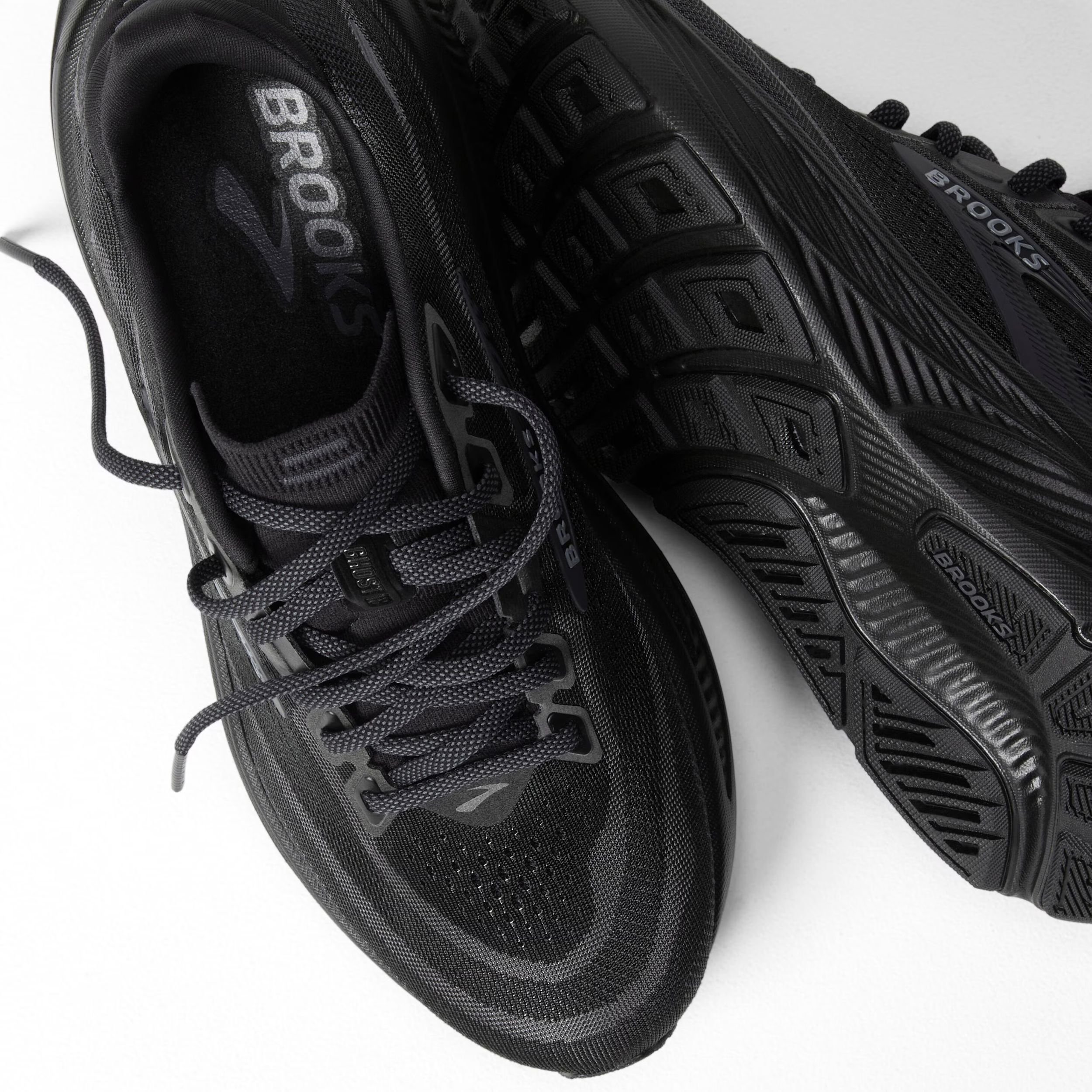 Brooks Women's Ghost 18 GORE-TEX Running Shoes