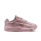 Nike Women's Air Max 26 Shoes Side_Right