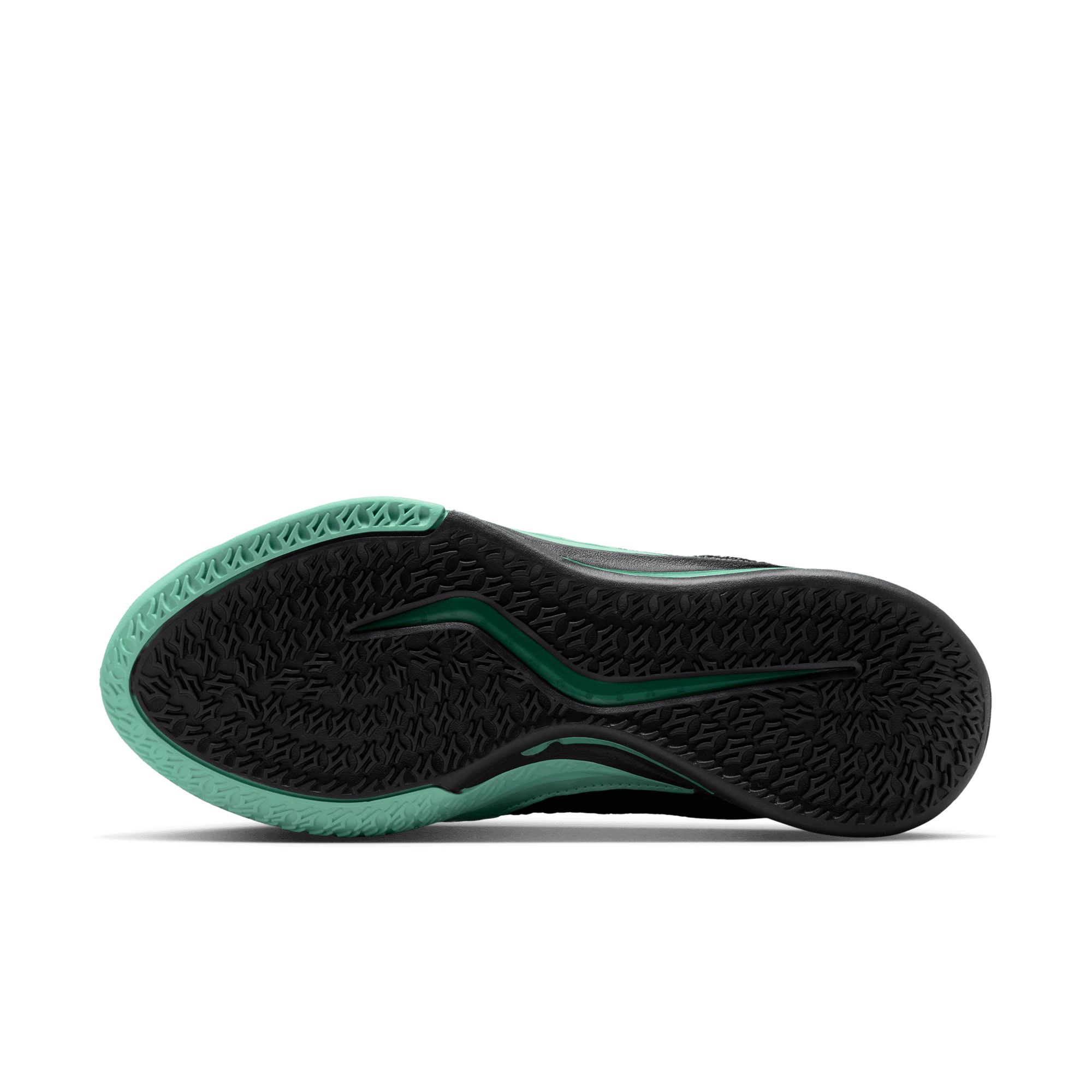 Nike Women's Sabrina 4 Basketball Shoes