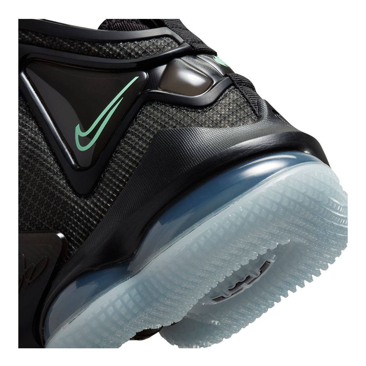 Nike Kids' Grade School LeBron XIX Chamber Of Fear Basketball Shoes, Boys'/Girls'