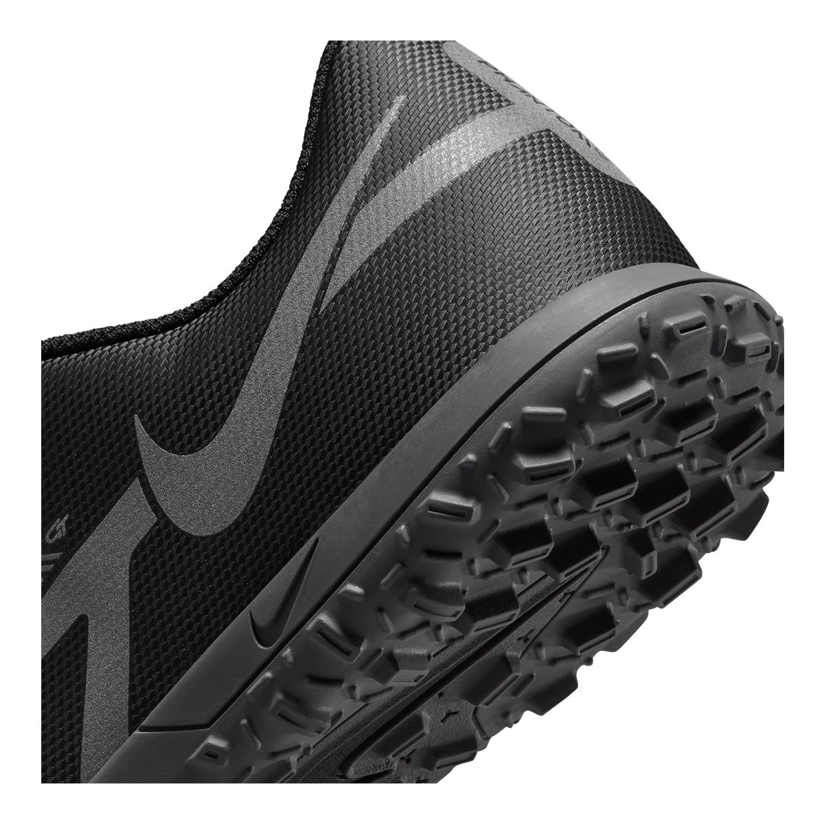 Nike Kids' Phantom GT2 Club Turf Turf Indoor Soccer Shoes, Boys'/Girls'