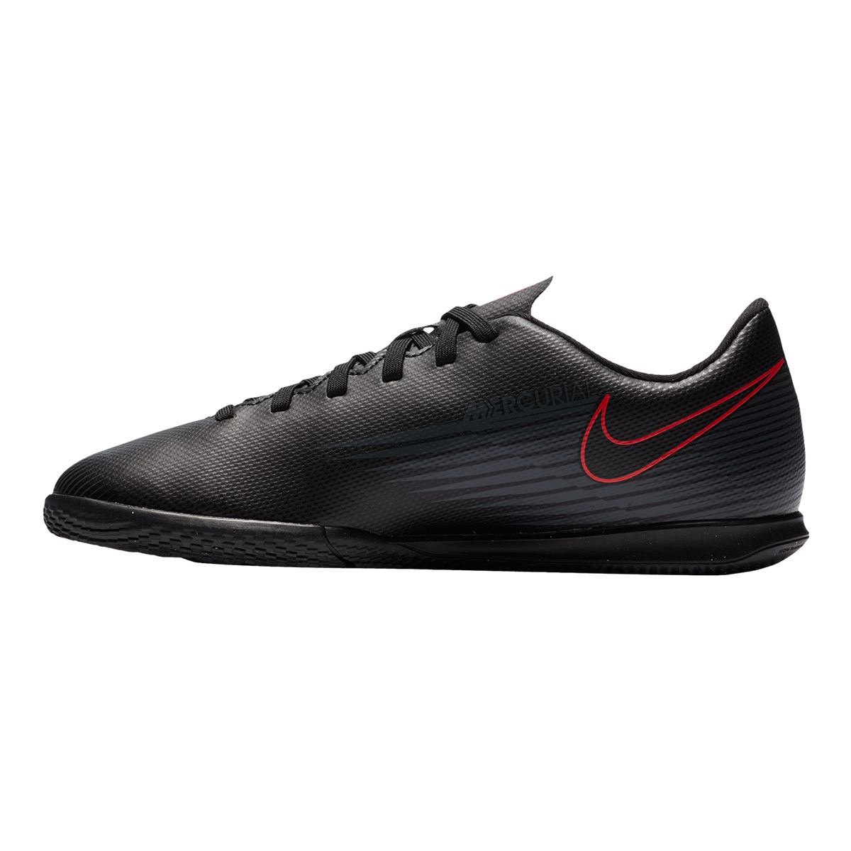 Nike Kids' Mercurial Vapor 13 Club Indoor Soccer Shoes, Boys'