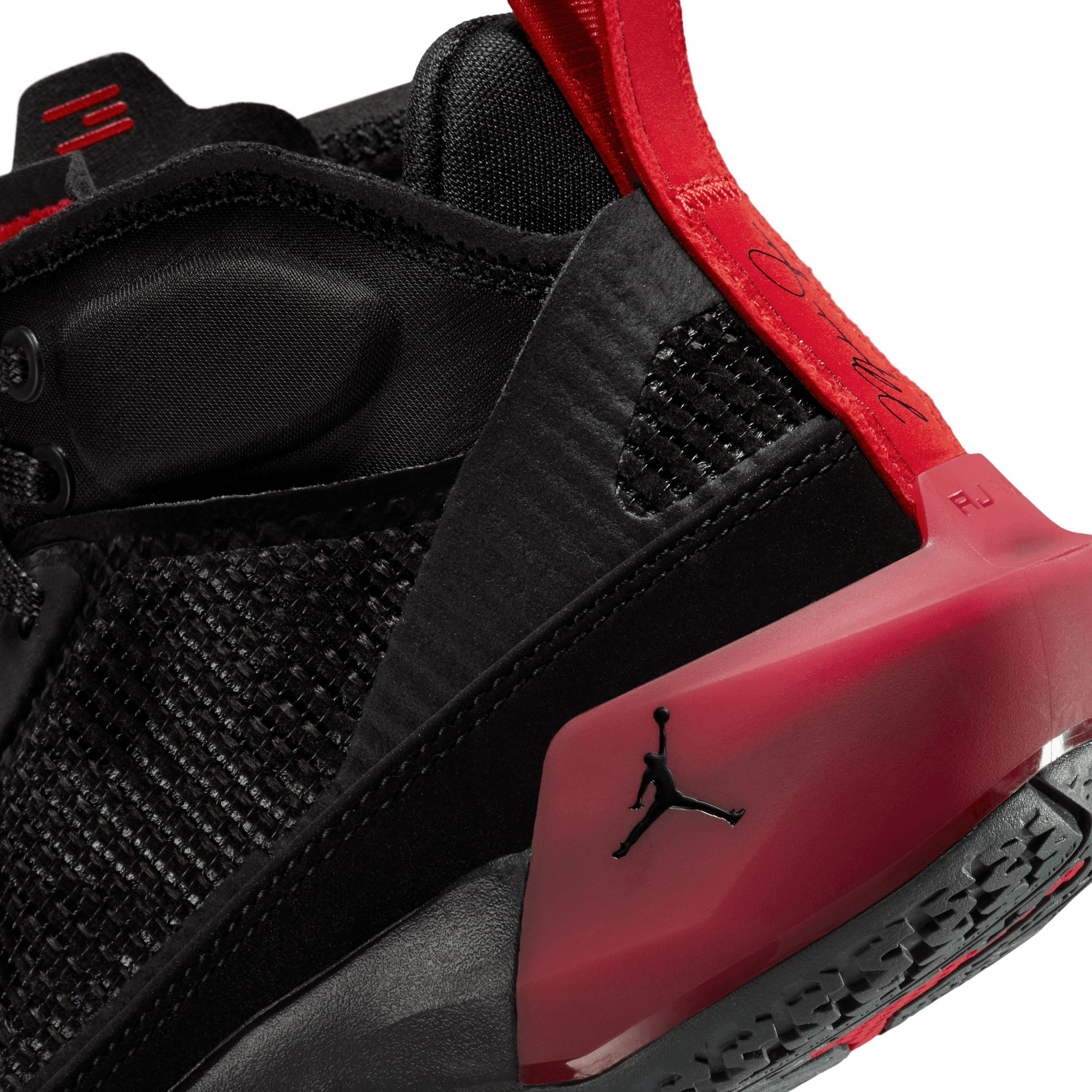 Nike Kids' Air Jordan XXXVII AJ37 Low Stunt Basketball Shoes 