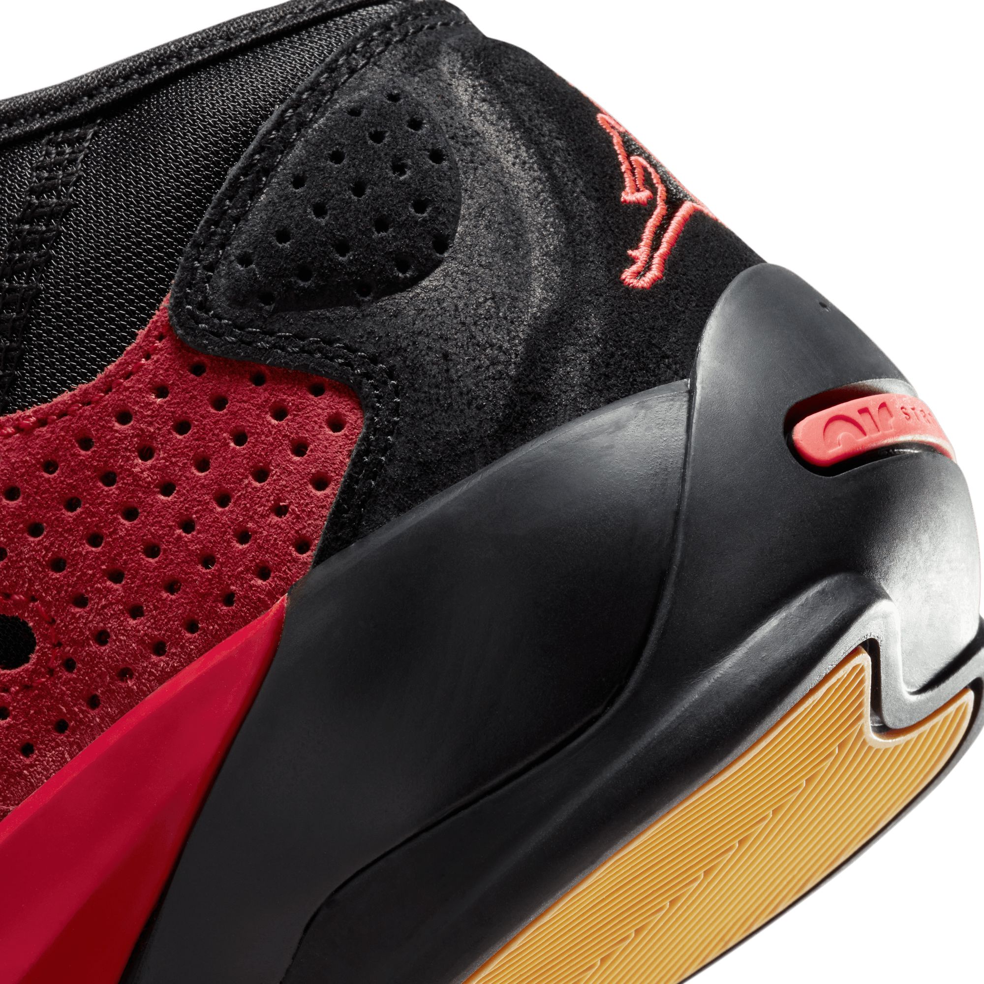 Nike Kids' Grade School Jordan Zion 2 Bloodline Basketball Shoes