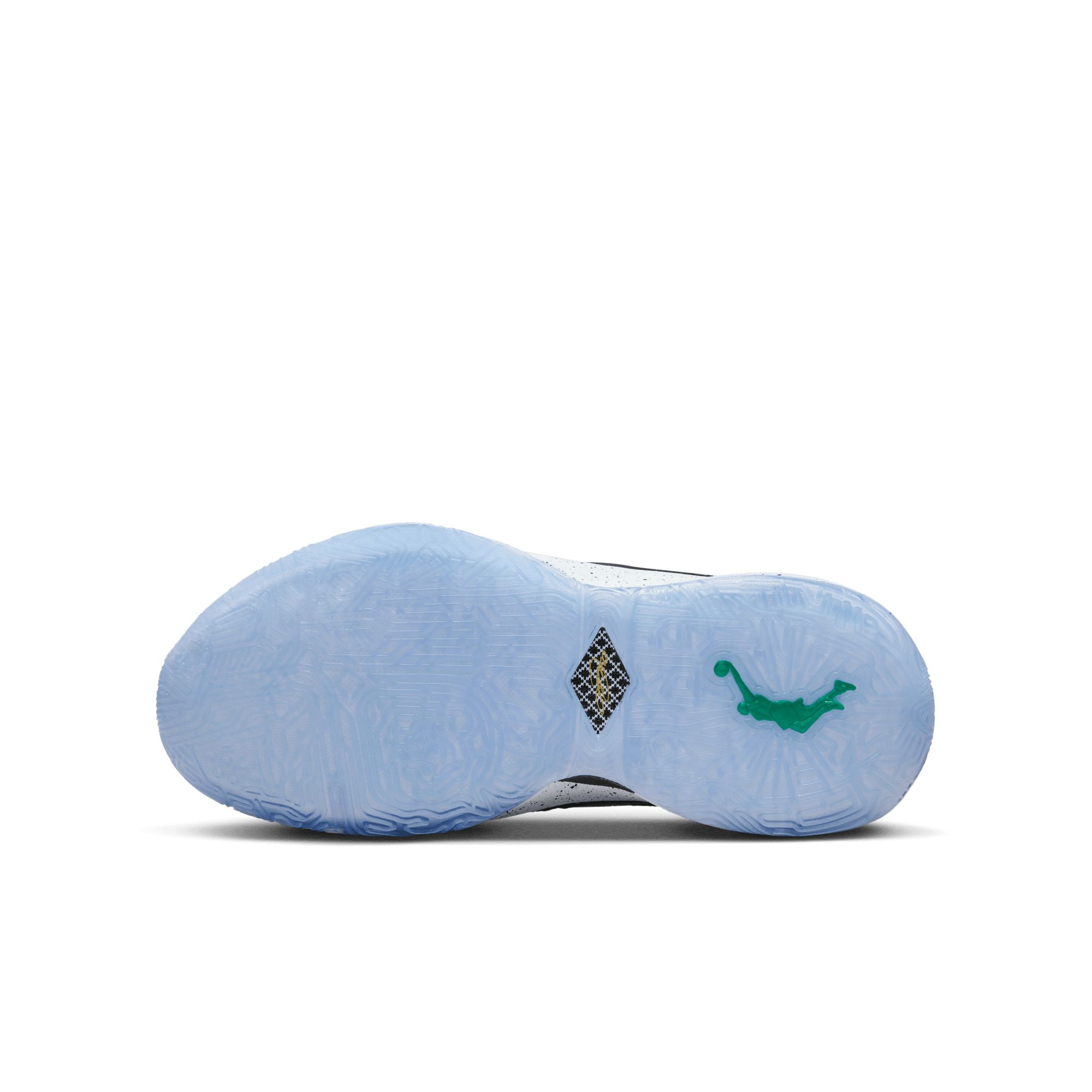 Nike Kids' Grade School LeBron XX Basketball Shoes