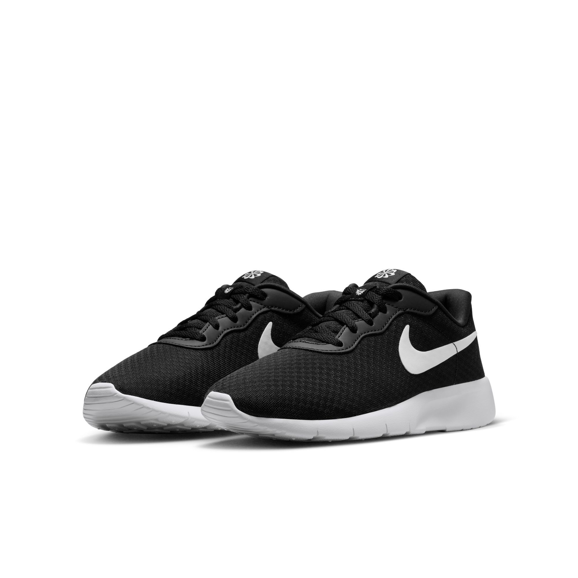 Nike tanjun sale youth black