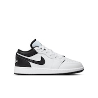 Nike Kids' Grade School Air Jordan 1 Basketball Shoes Side_Right