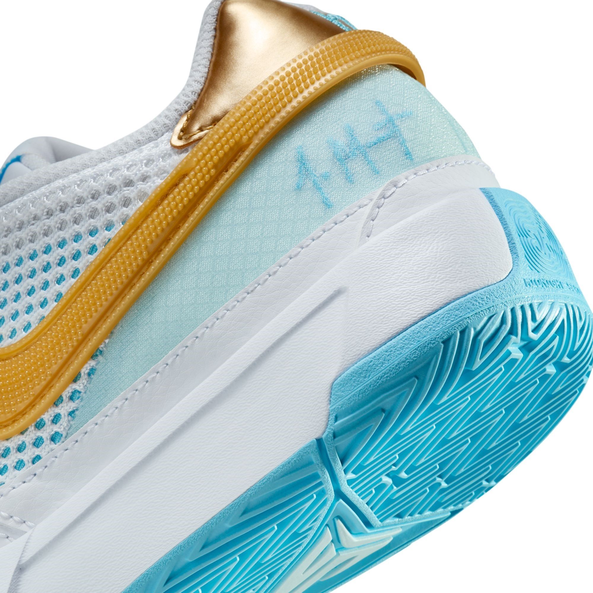 kobe shoes sport chek