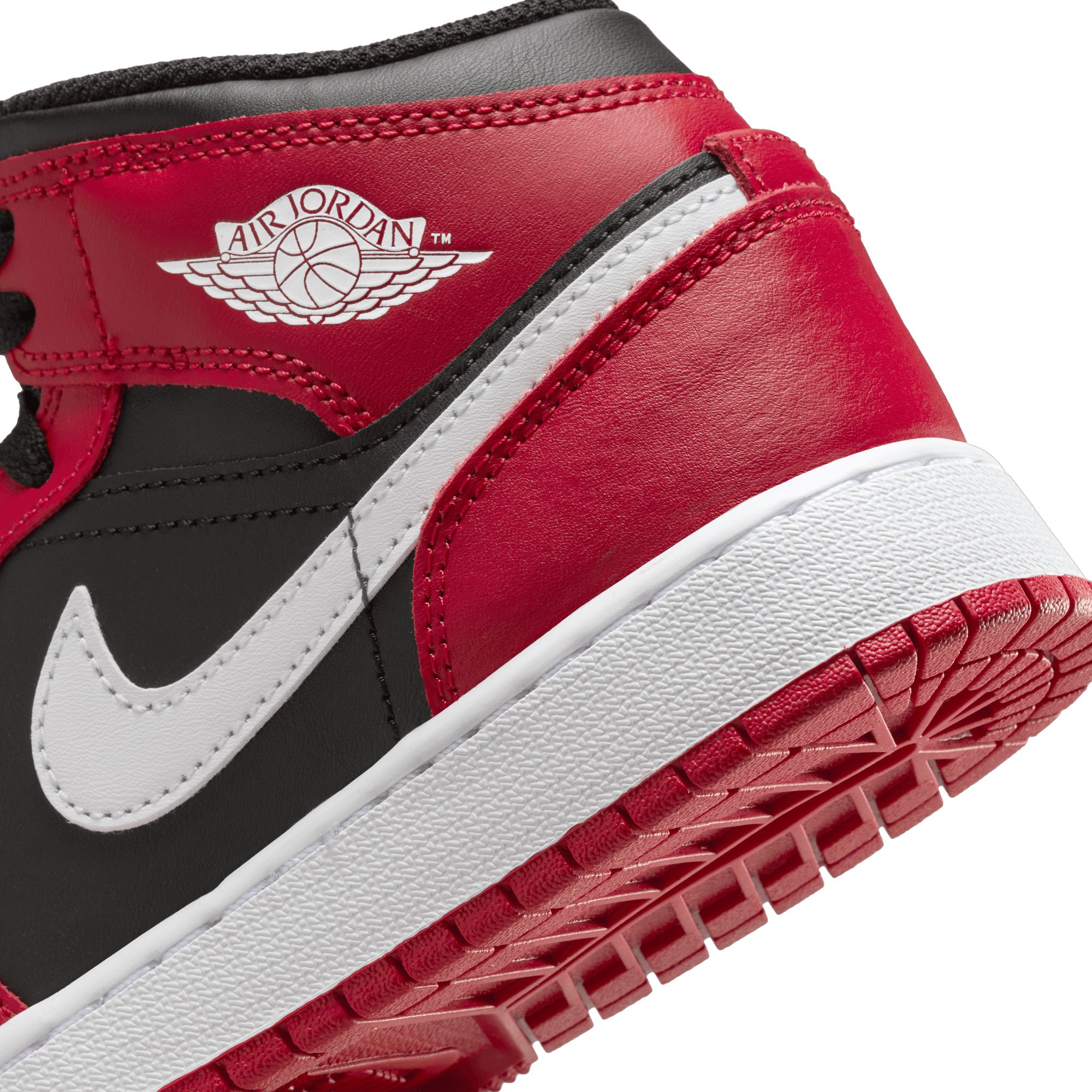 Nike Kids' Grade School Air Jordan 1 Mid Basketball Shoes