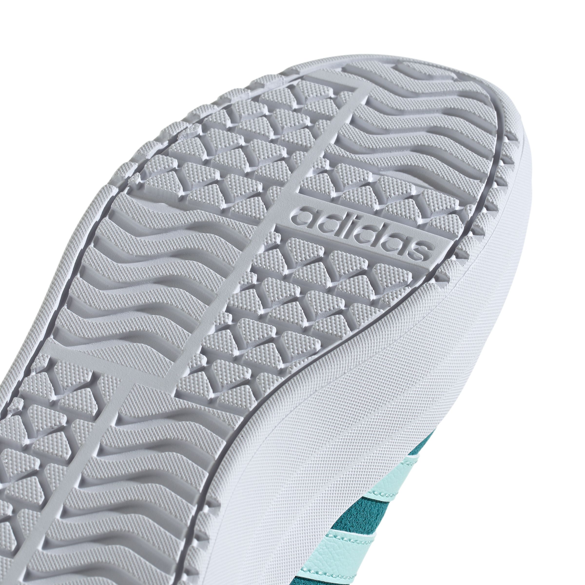 adidas Kids' Grade/Pre-School VL Court Bold Athletic Shoes, Sneakers