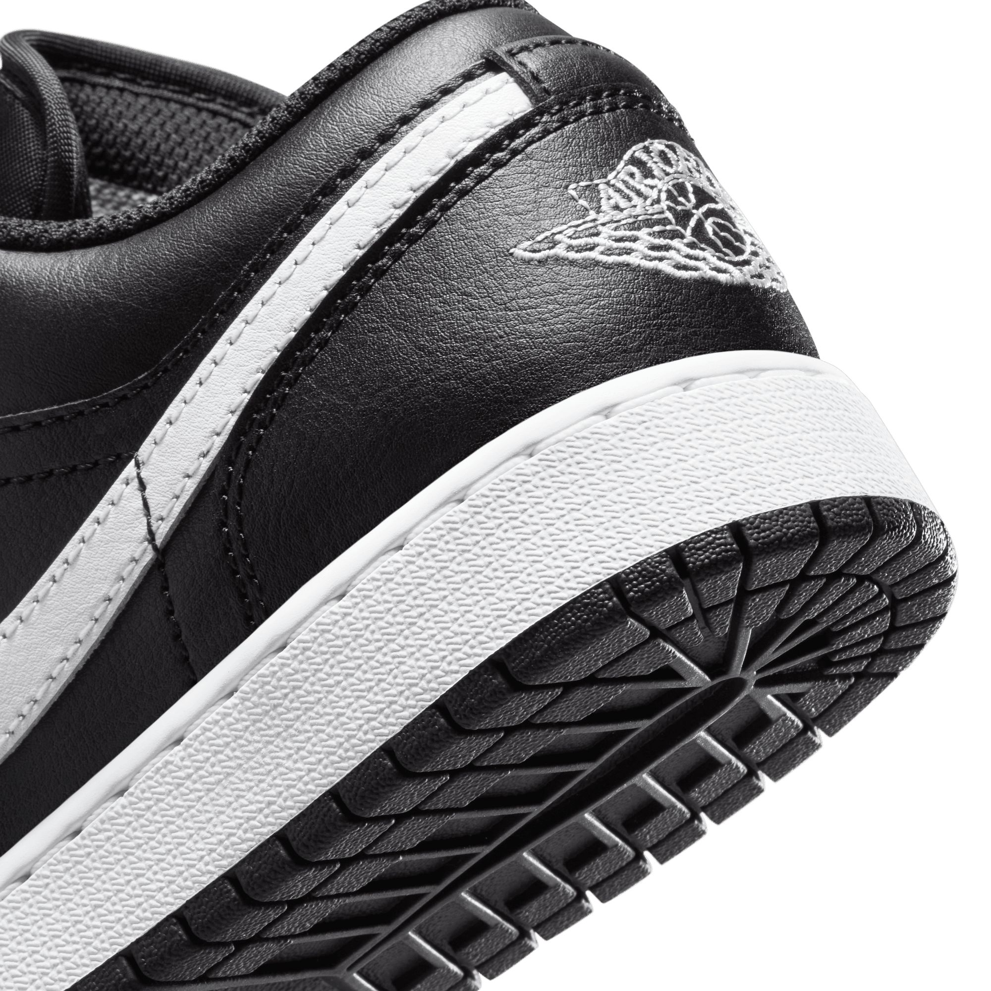 Jordan 1 Kids' Grade School Low Basketball Shoes