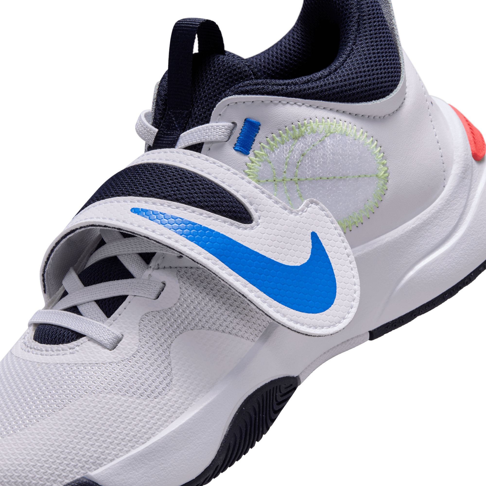 Nike Kids' Grade School Team Hustle D 11 Basketball Shoes