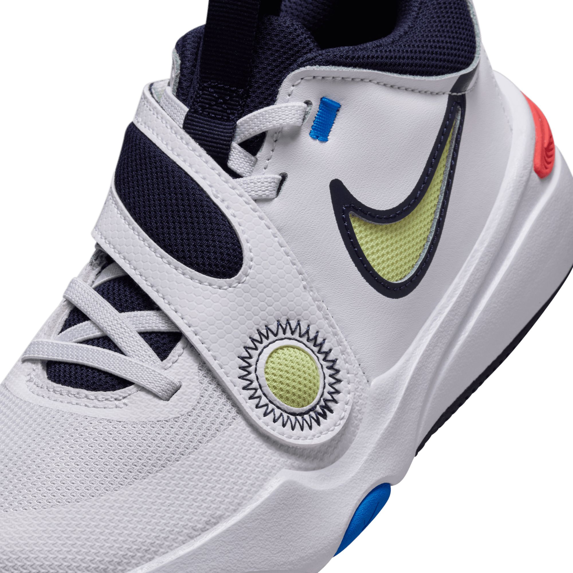 Nike Kids' Grade School Team Hustle D 11 Basketball Shoes