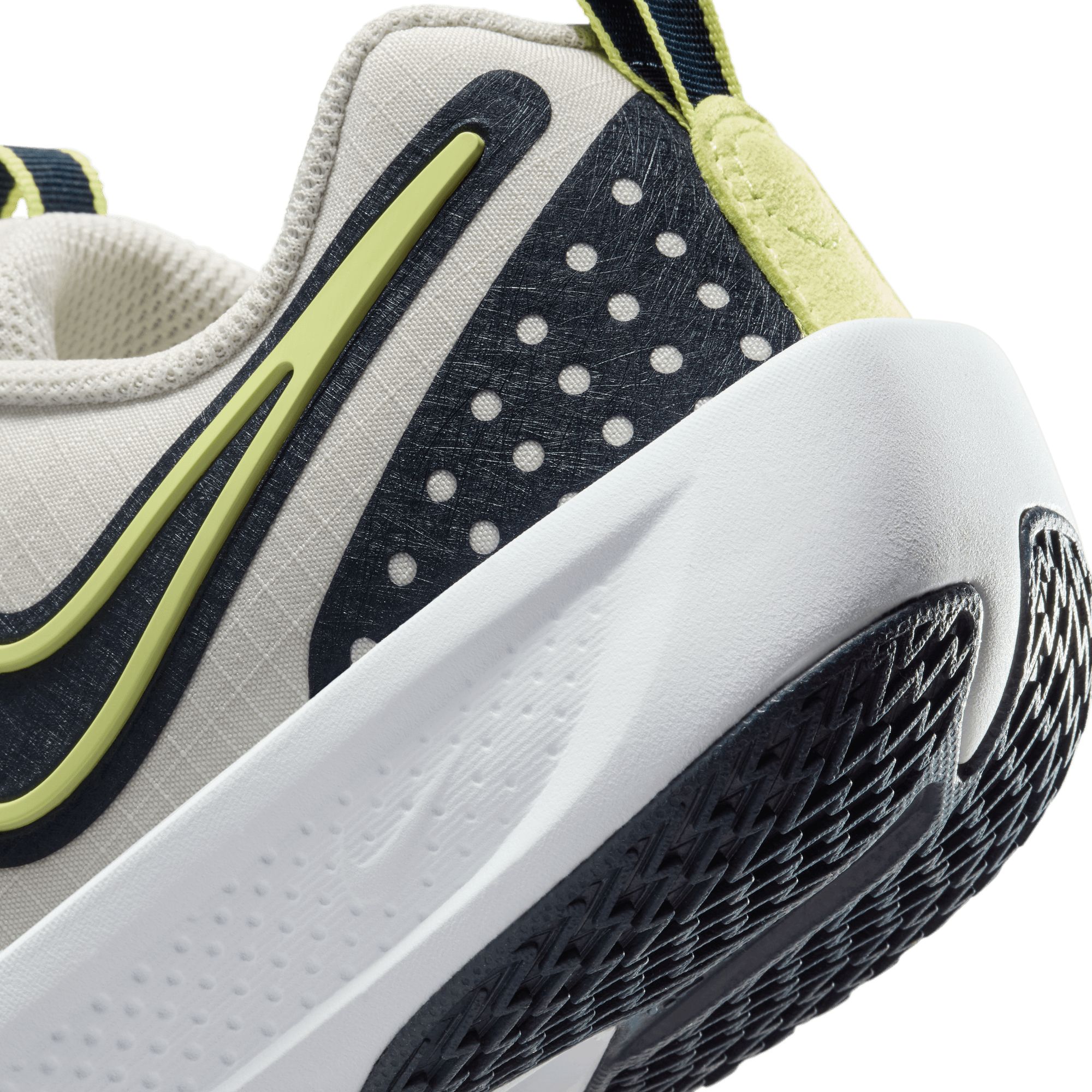 Nike Kids' Grade School G.T. Cut 3 Basketball Shoes