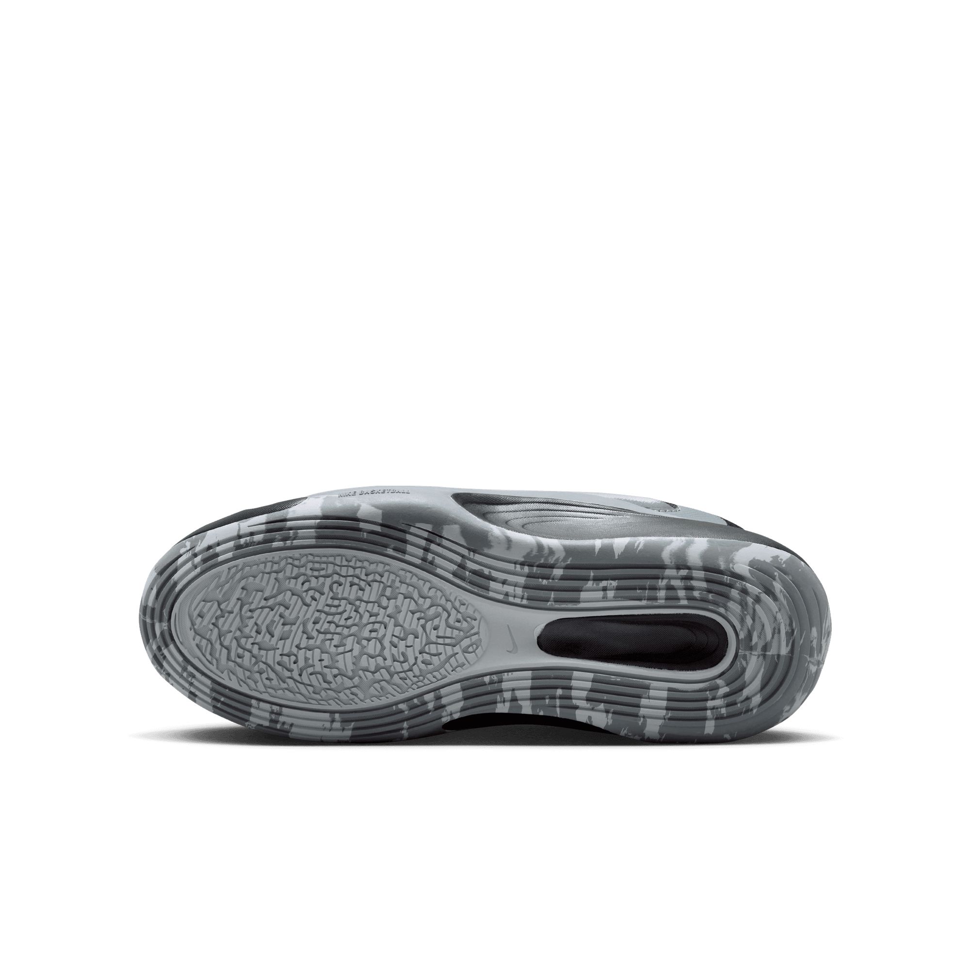 Nike Kids ' Isofly ' Grade School Basketball Shoes