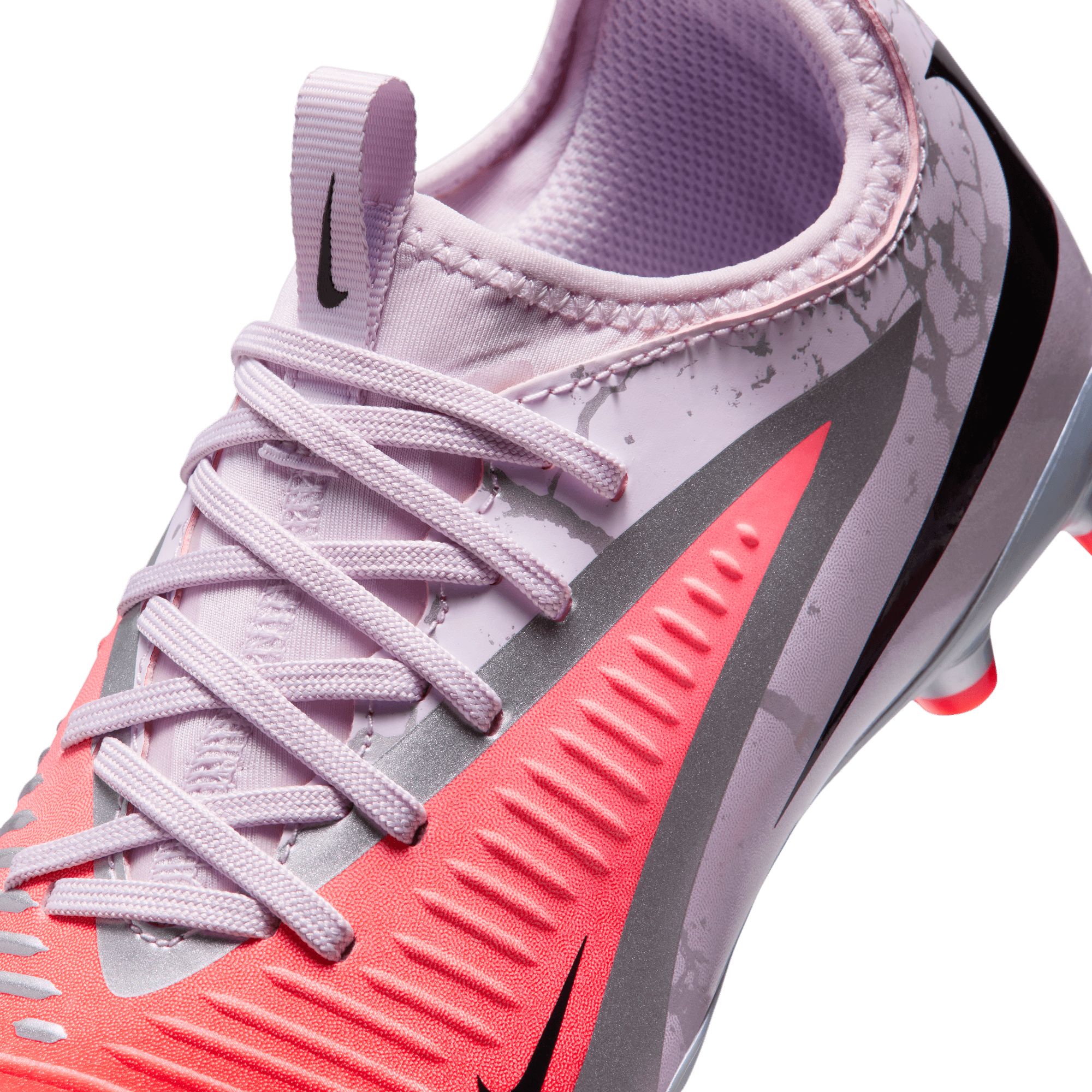 Nike Kids' Phantom 6 Low Academy Firm Ground Soccer Cleats