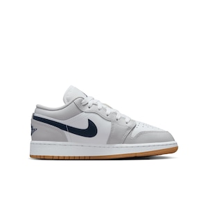 Jordan Kids' Grade School 1 Low Basketball Shoes