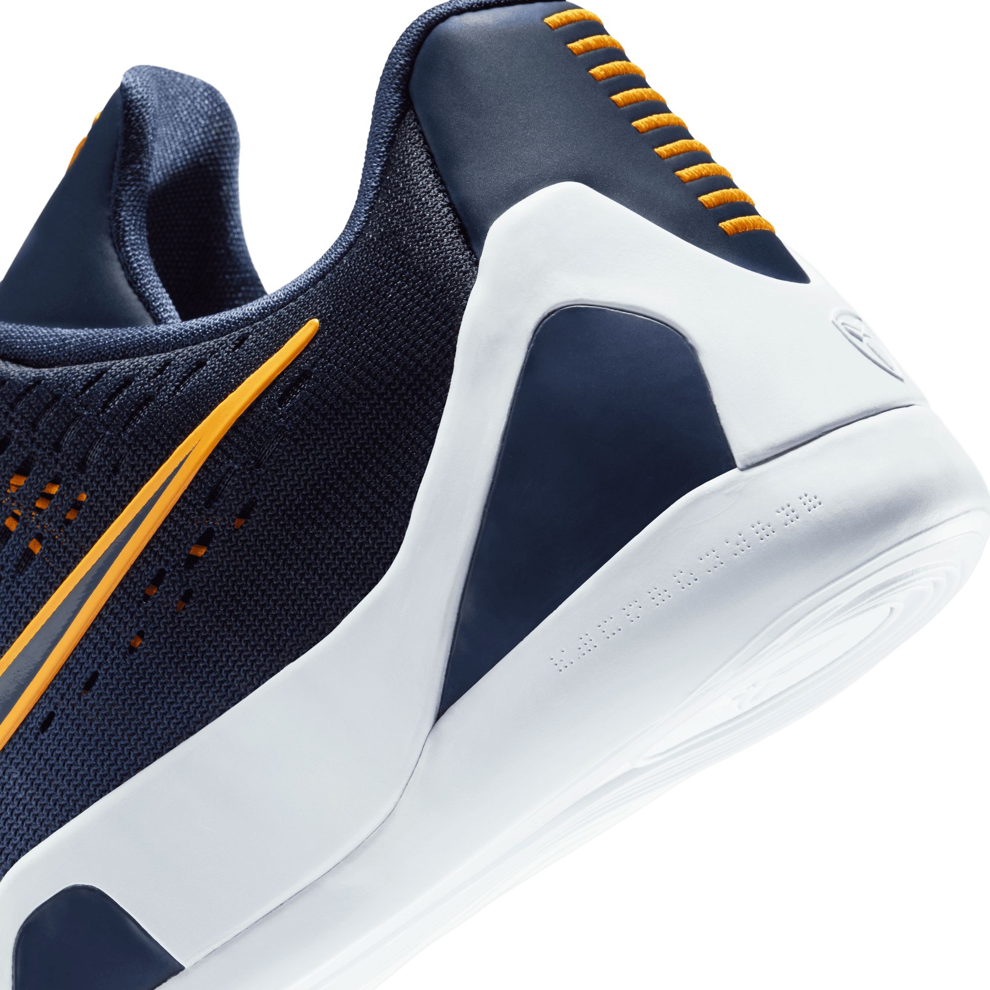 Nike Kids' Grade School Kobe Stitches Low EM Basketball Shoes