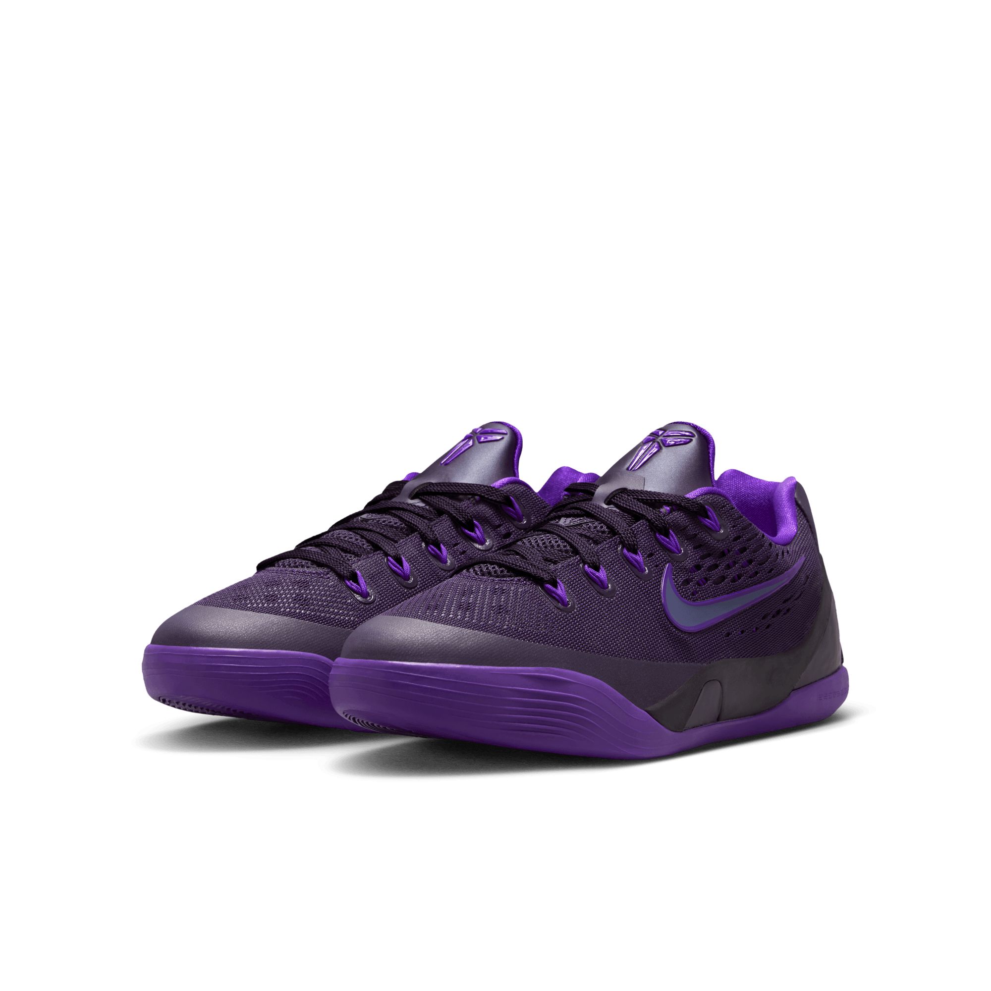 Nike Kids' Grade School Kobe Stitches Low EM Basketball Shoes