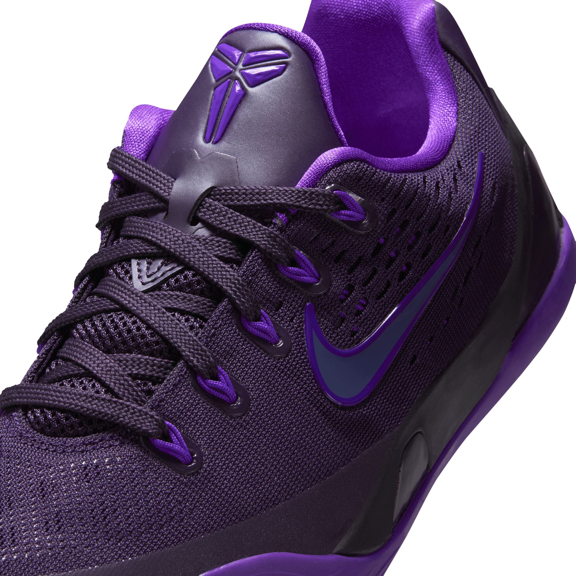 Nike Kids' Grade School Kobe Stitches Low EM Basketball Shoes