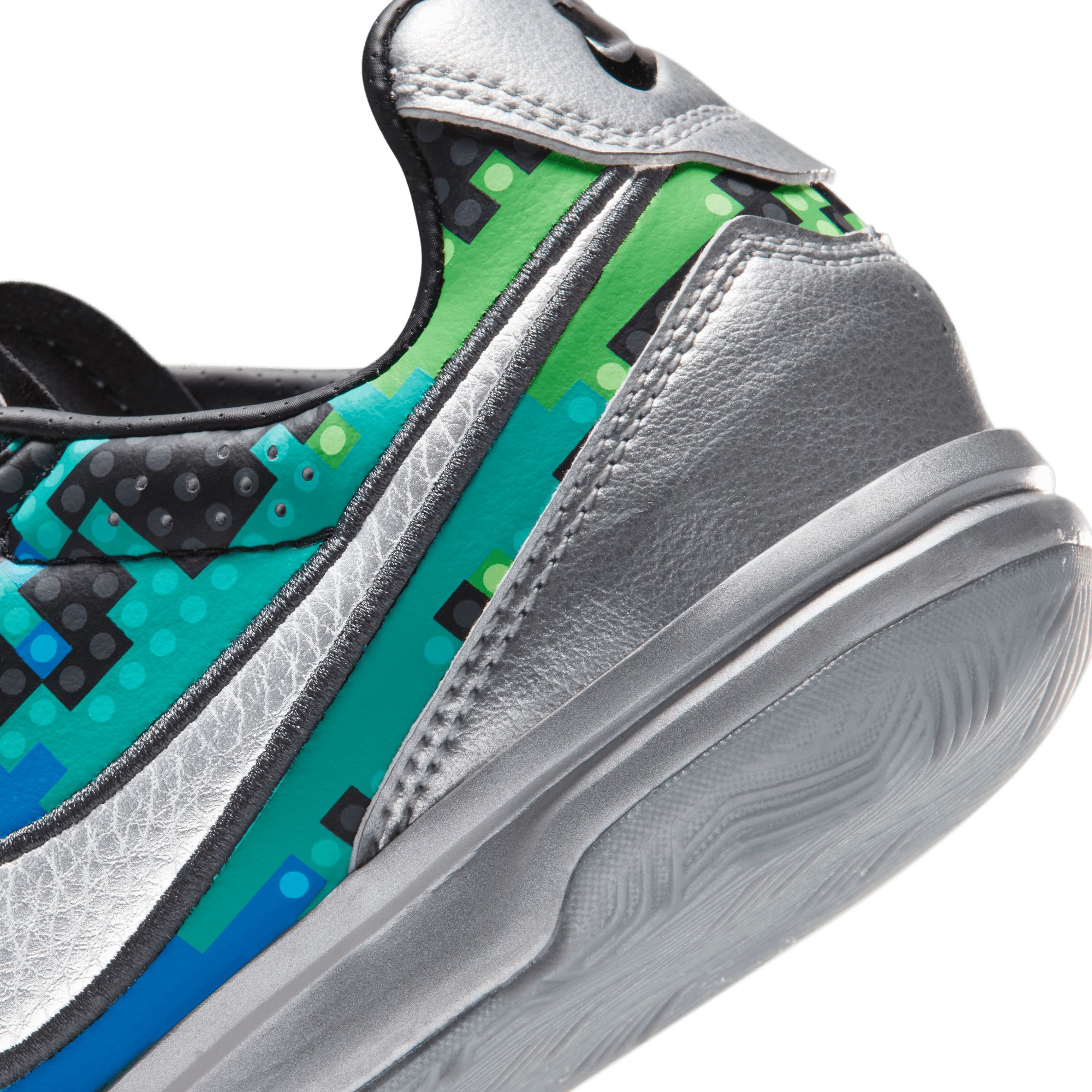Nike Kids' X Lego Tiempo Indoor Soccer Shoes